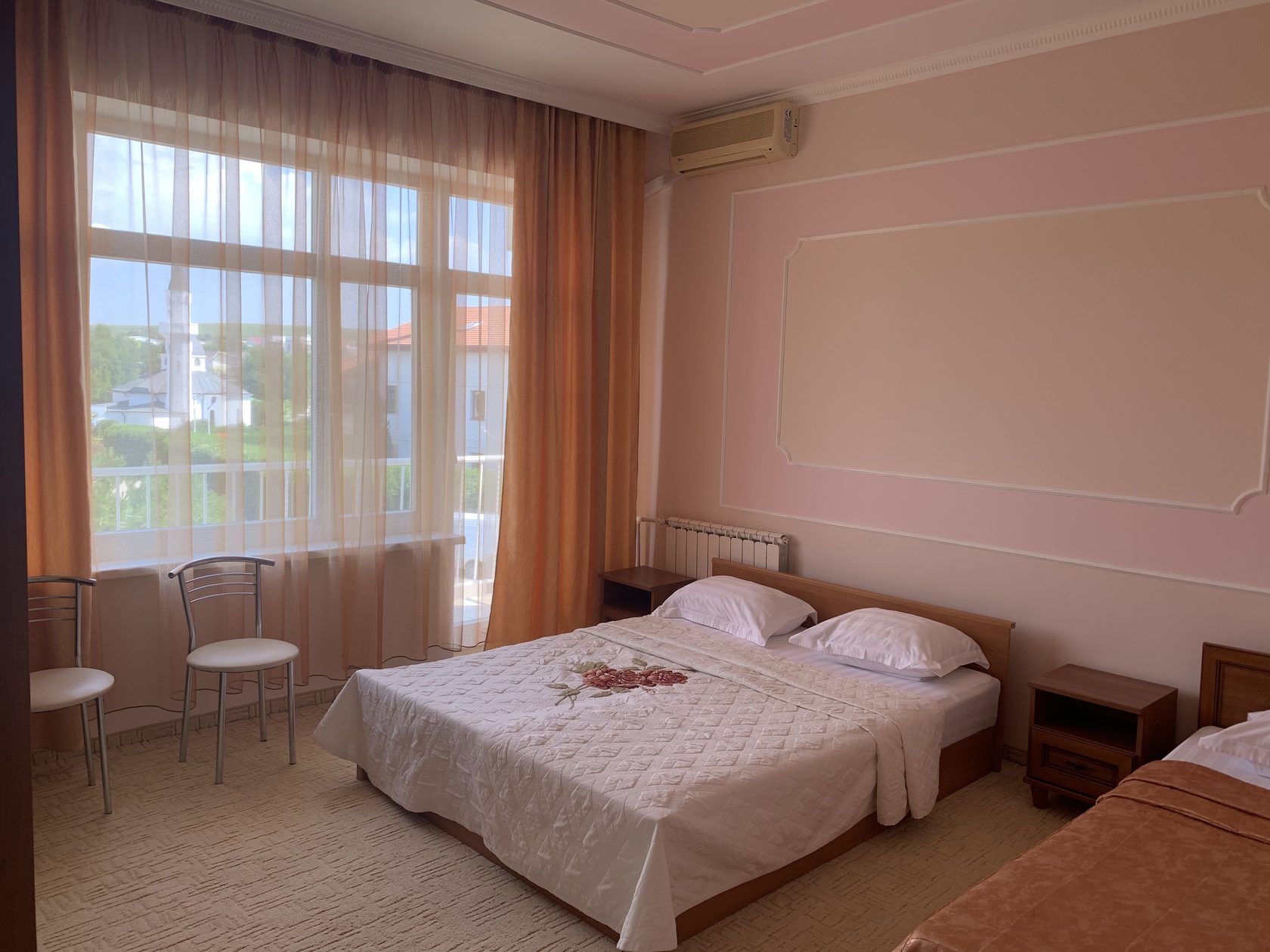 Улучшенный трехместный номер