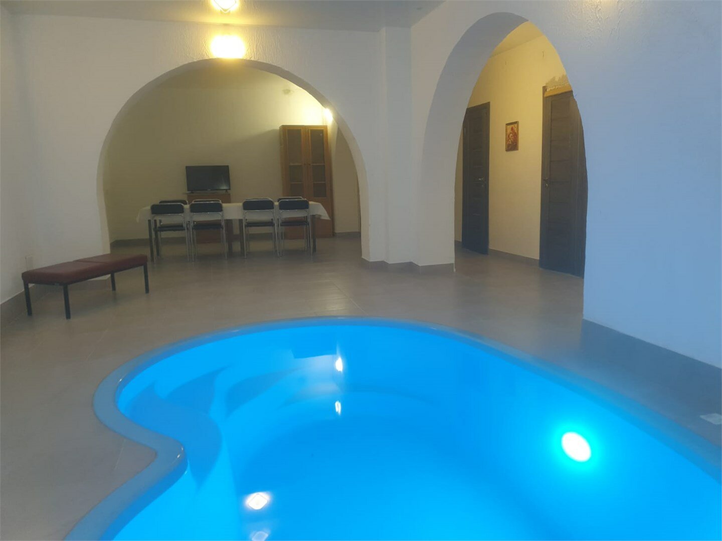 Полулюкс с собственным бассейном