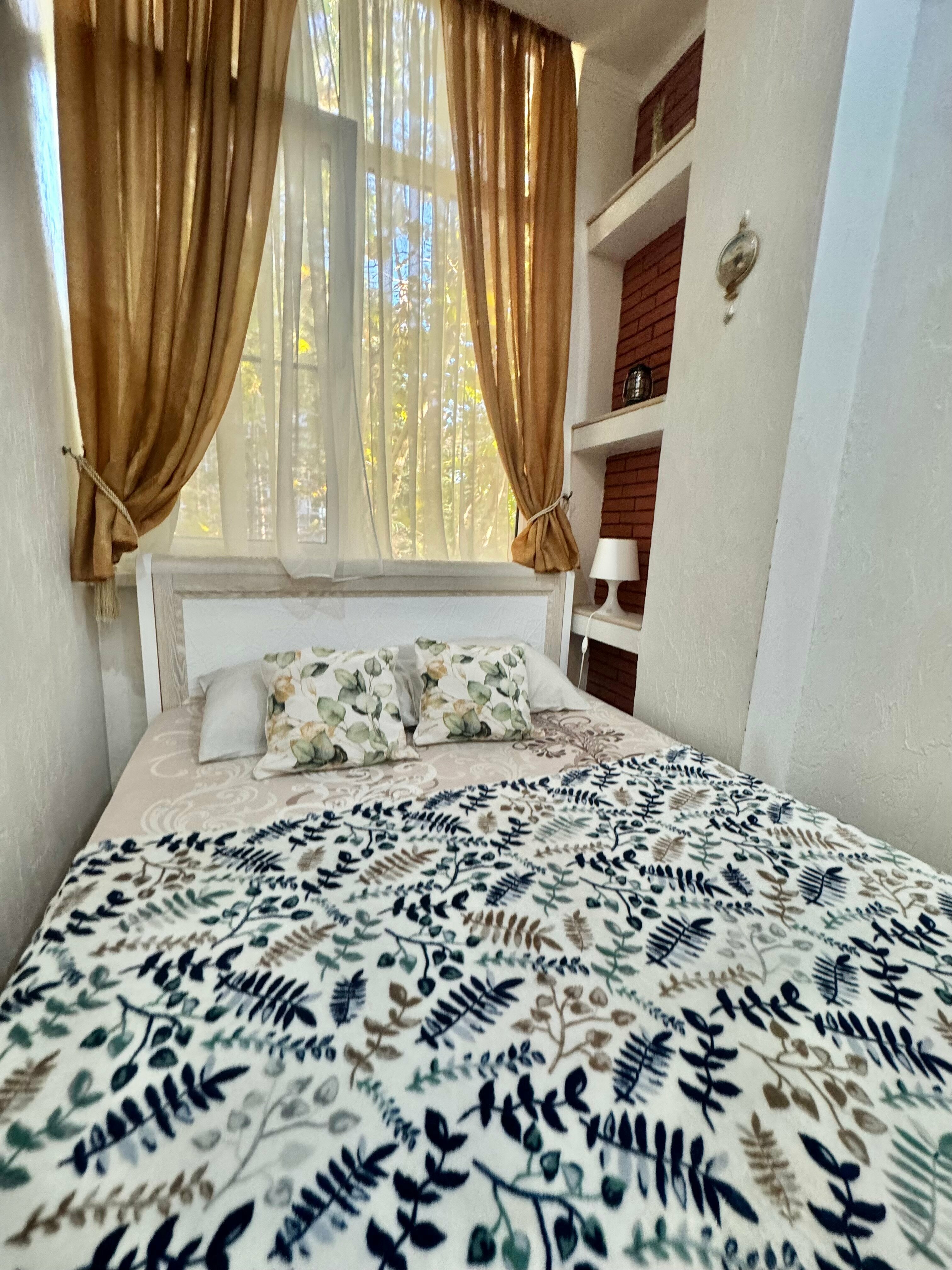 Люкс с кроватью размера «king-size» и балконом