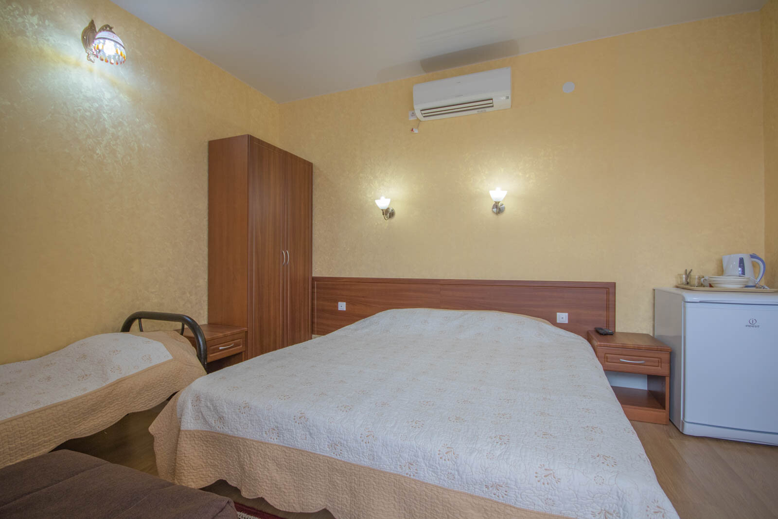 Улучшенный трехместный номер