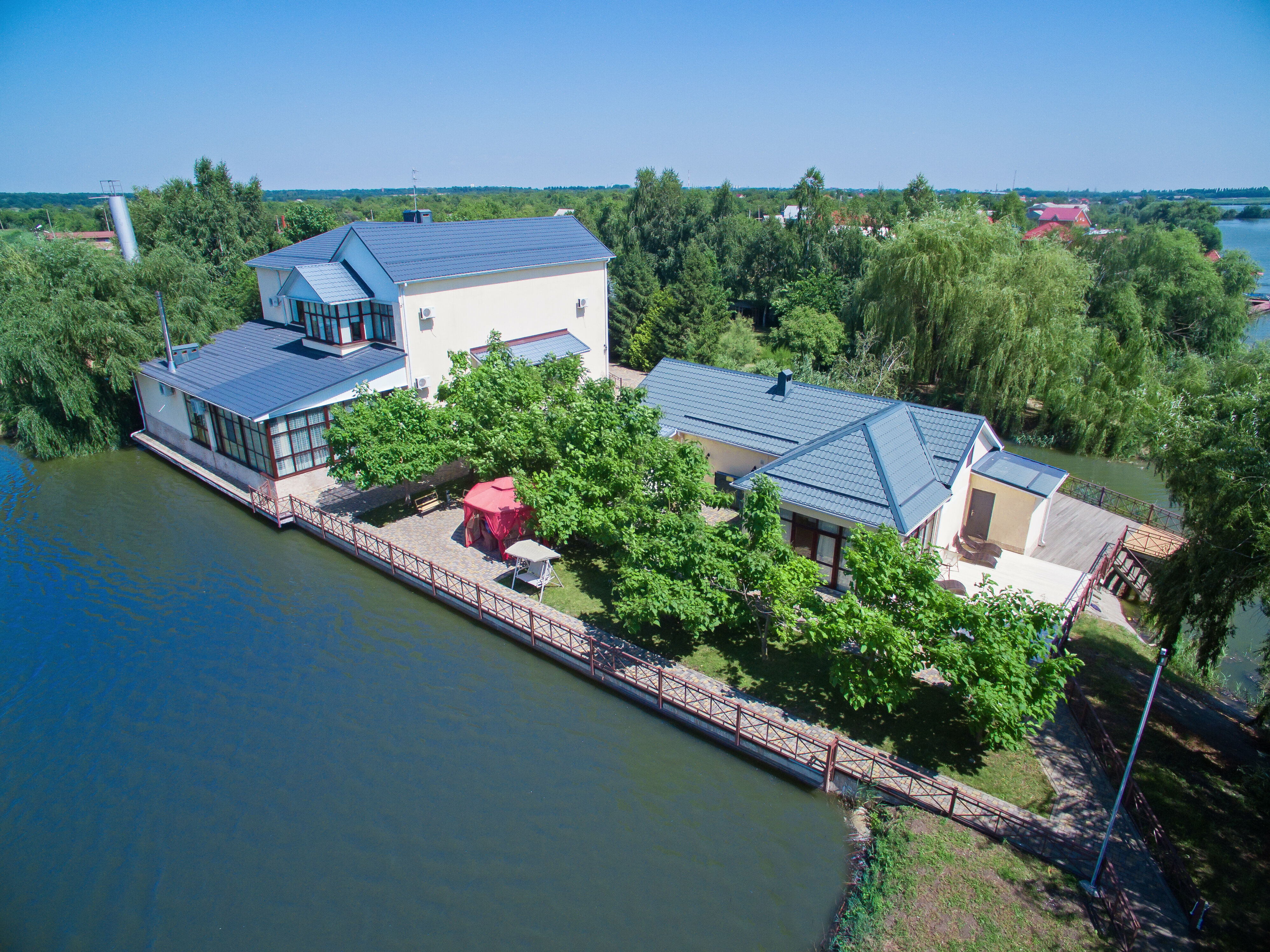 Люкс с балконом