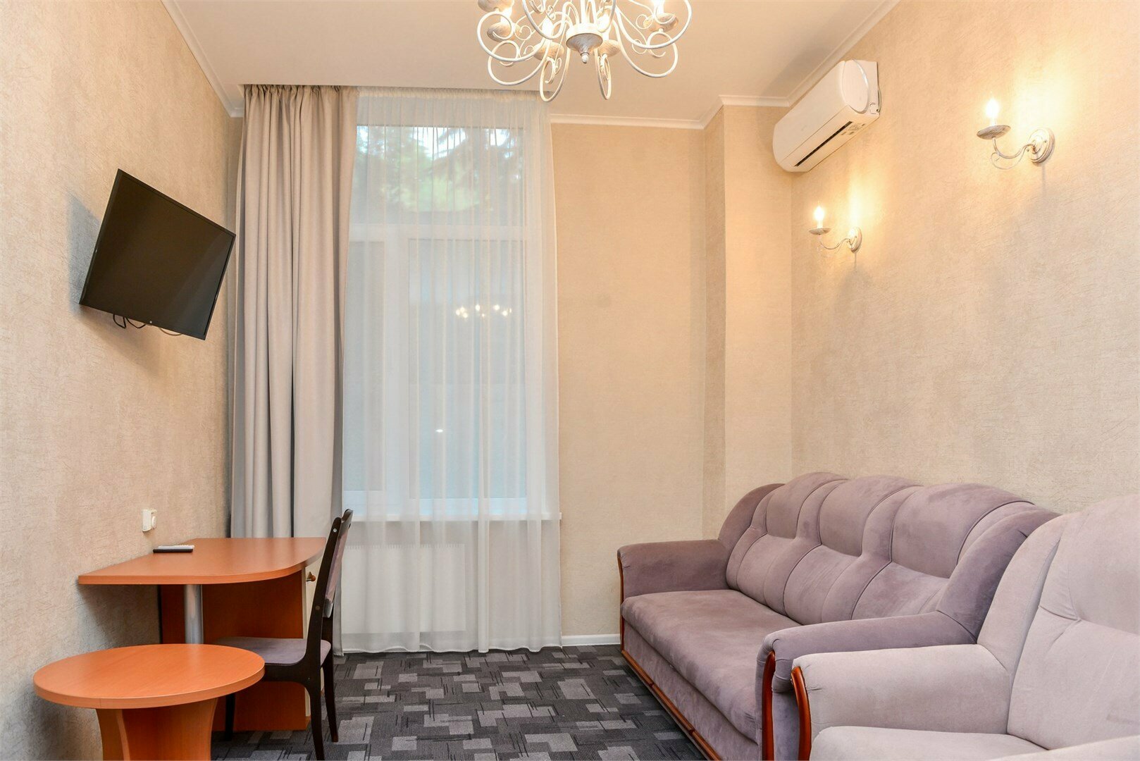 Большой двухместный номер с 1 кроватью