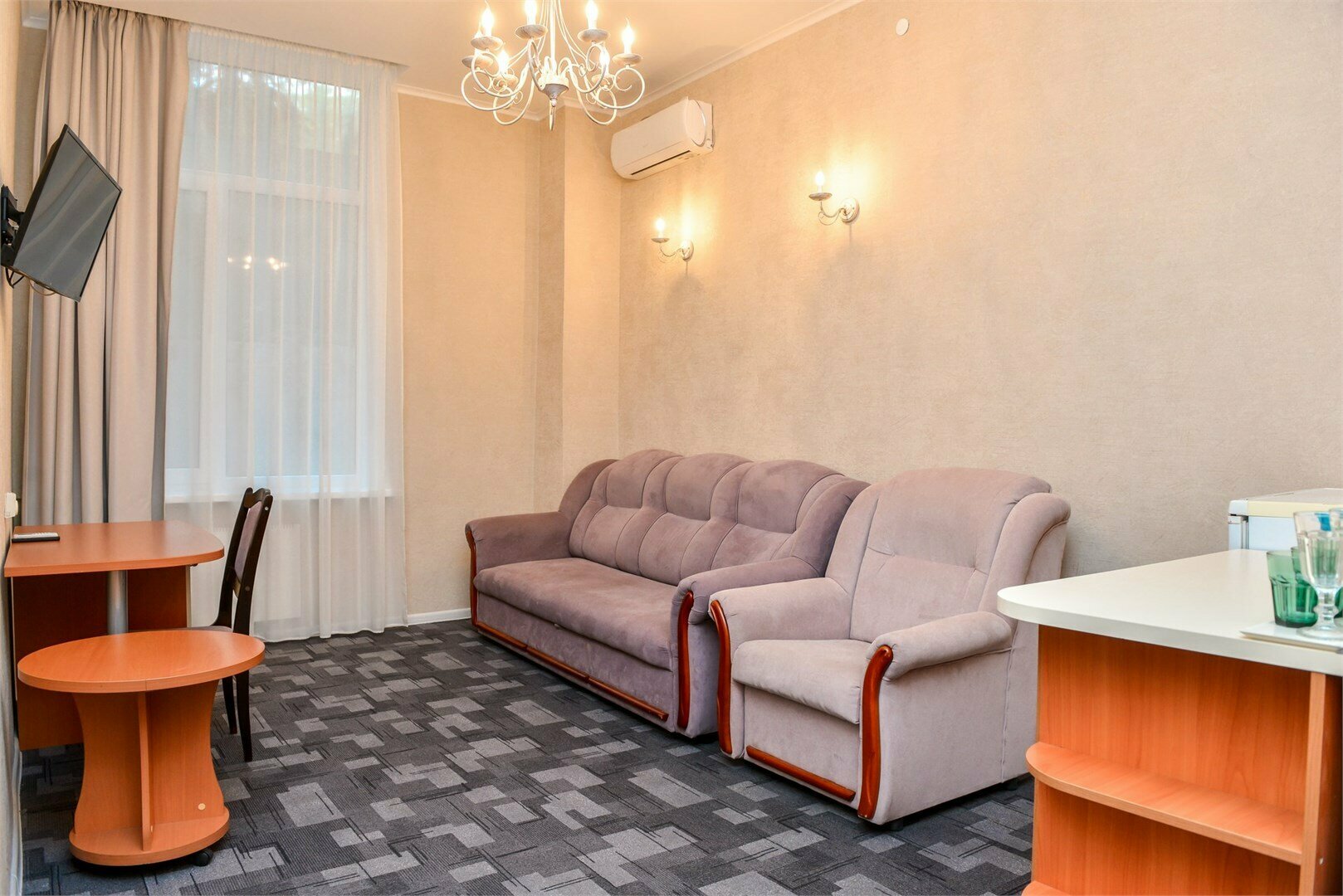 Большой двухместный номер с 1 кроватью