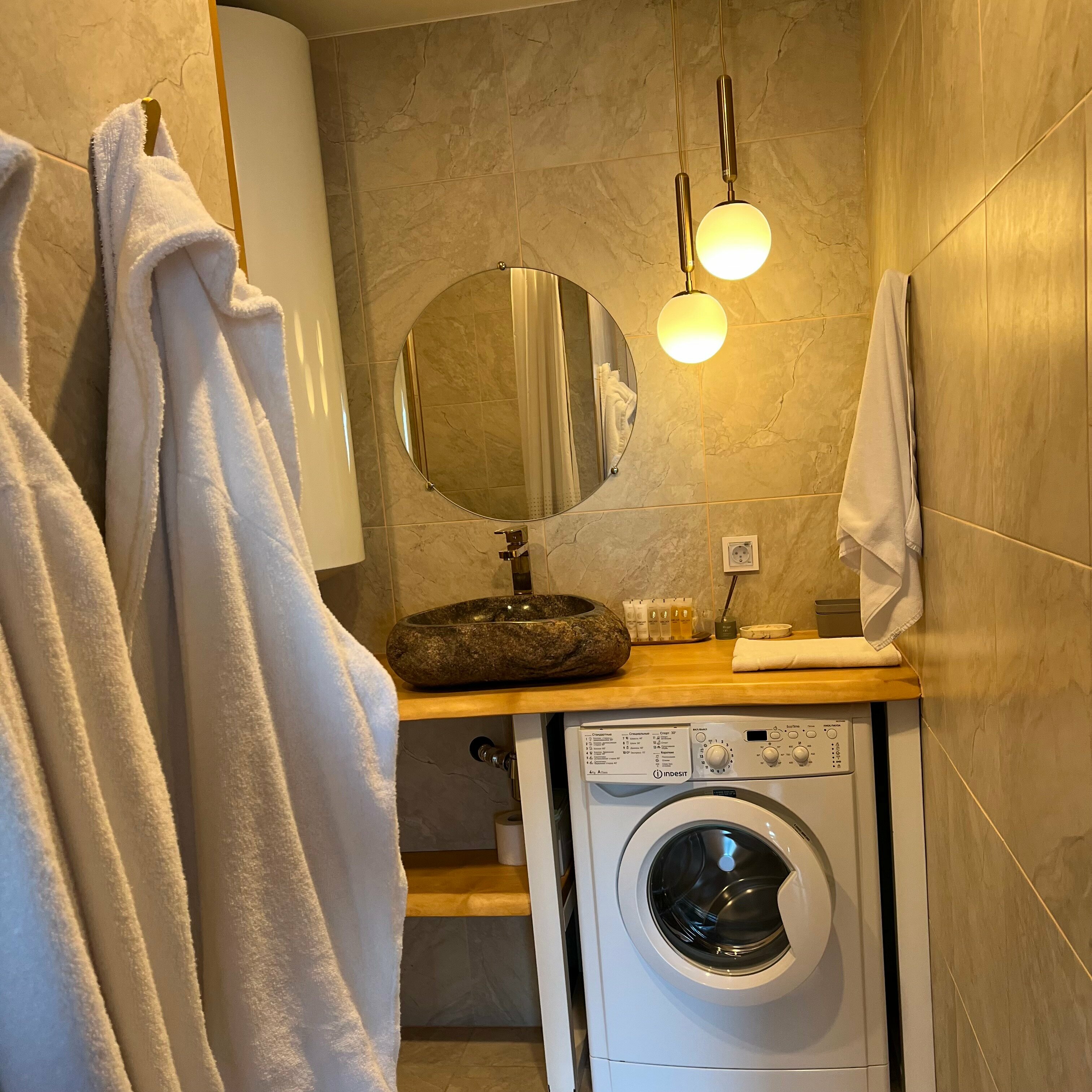 Дом с видом на озеро