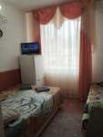 Трехместный номер с душем в Светлана