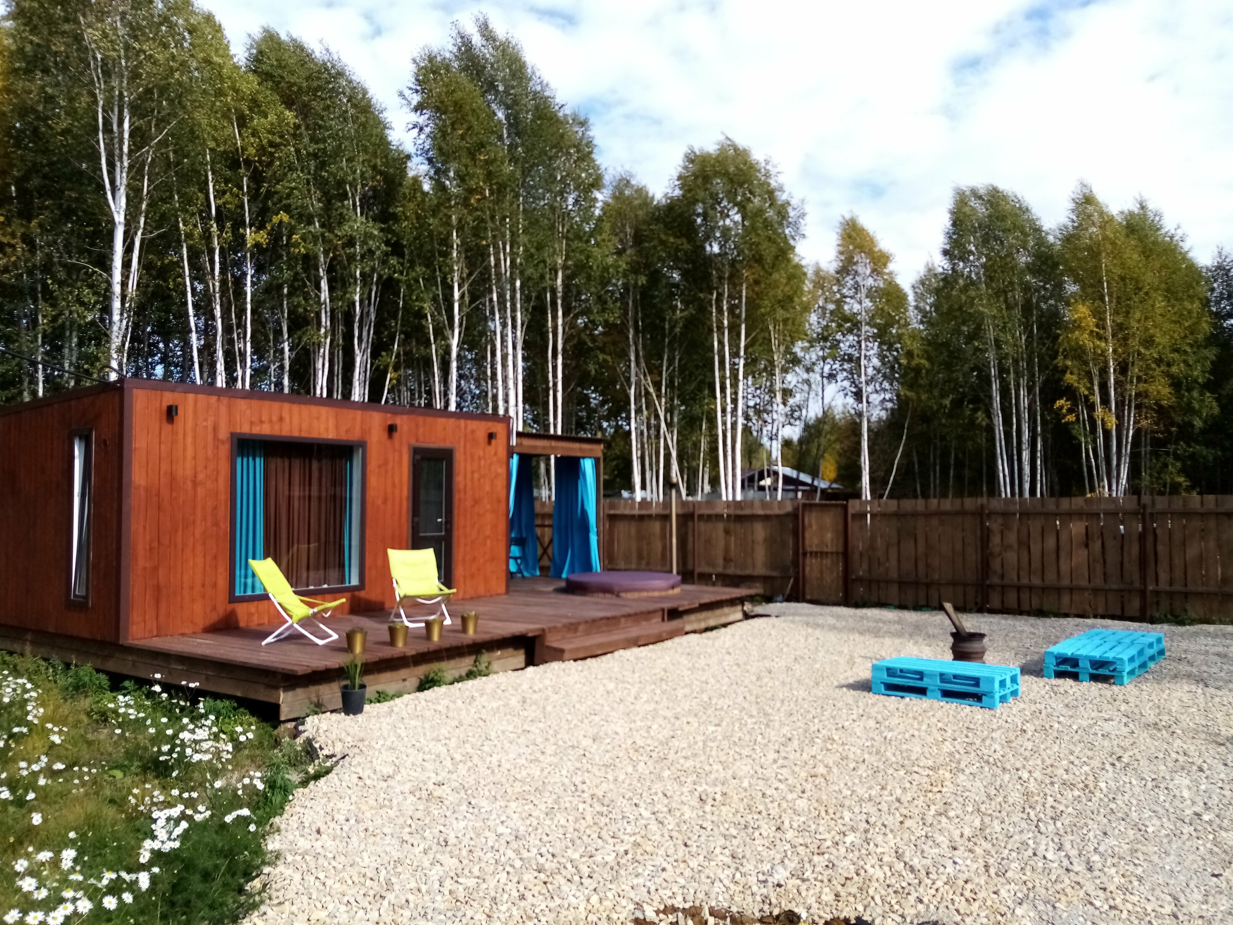 Дом с собственным бассейном