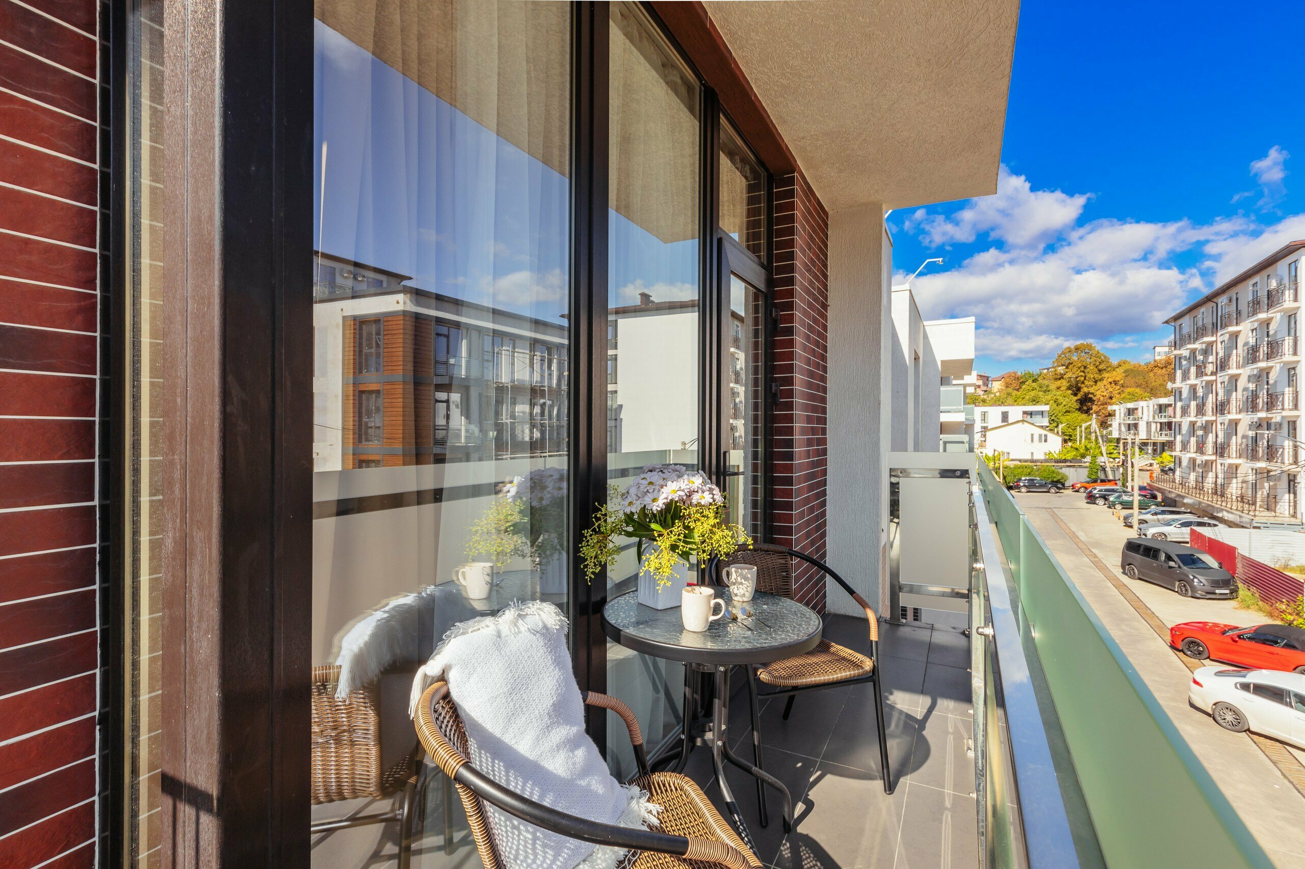 Апартаменты 2-комнатные для 5-х с балконом