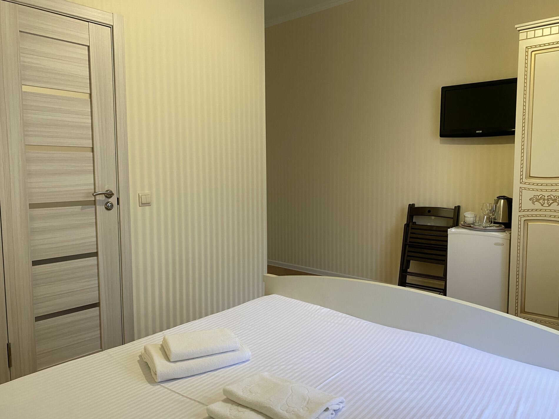 №2 2-х местный номер без балкона, первый этаж