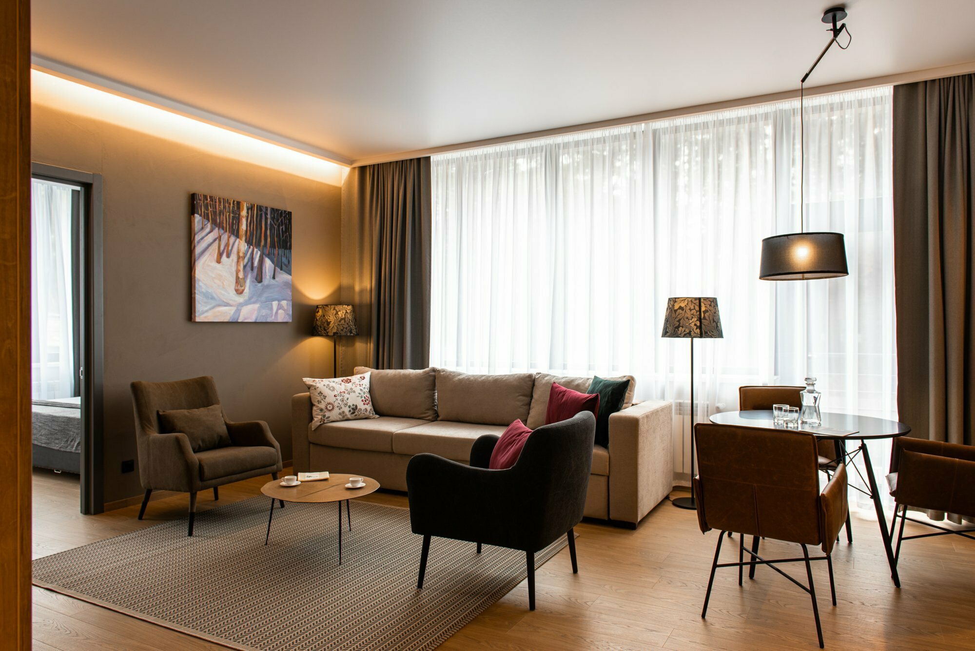 Двухкомнатный сьют