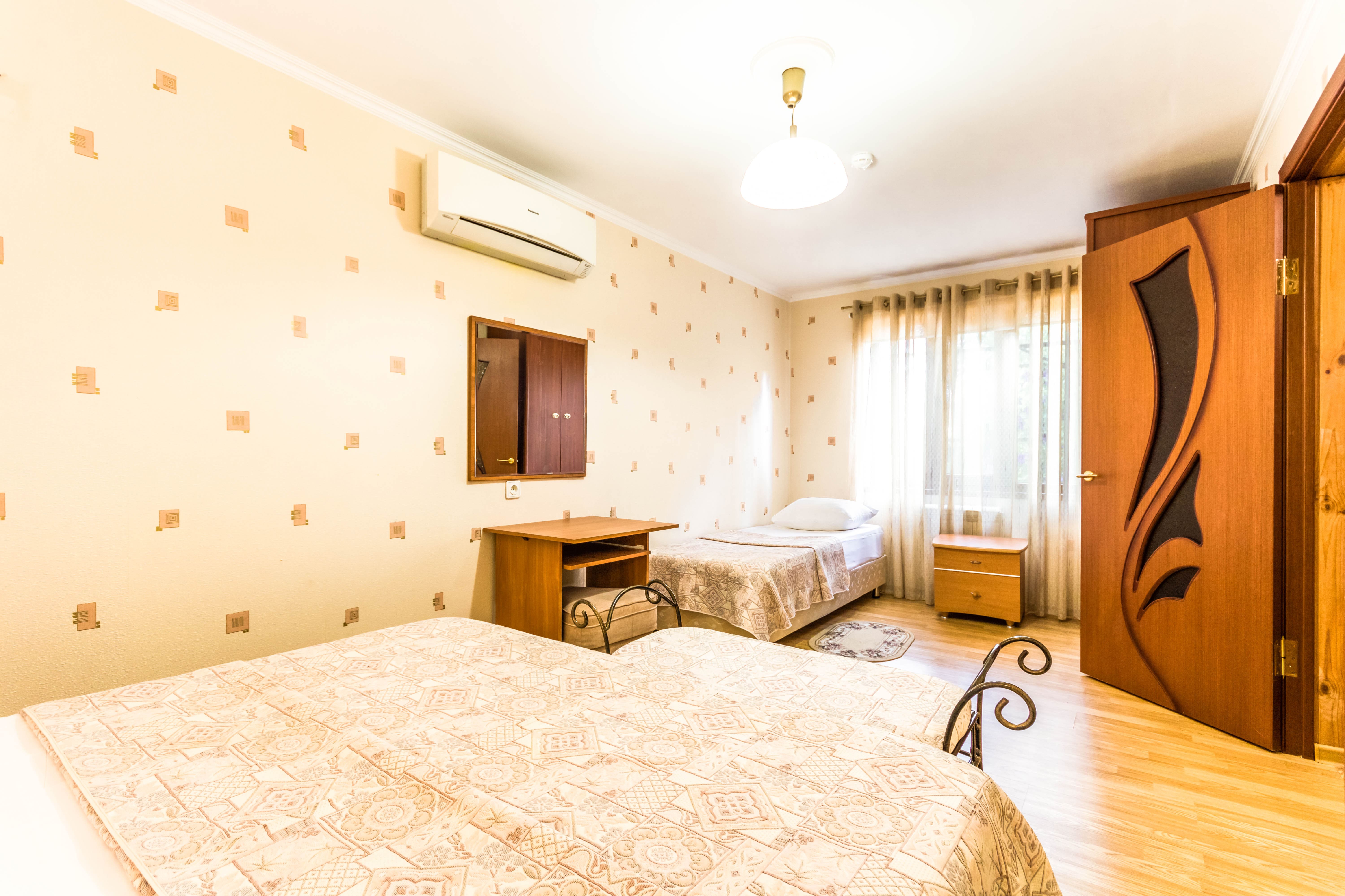 Финский домик 3-х местный 2-х комнатный с верандой