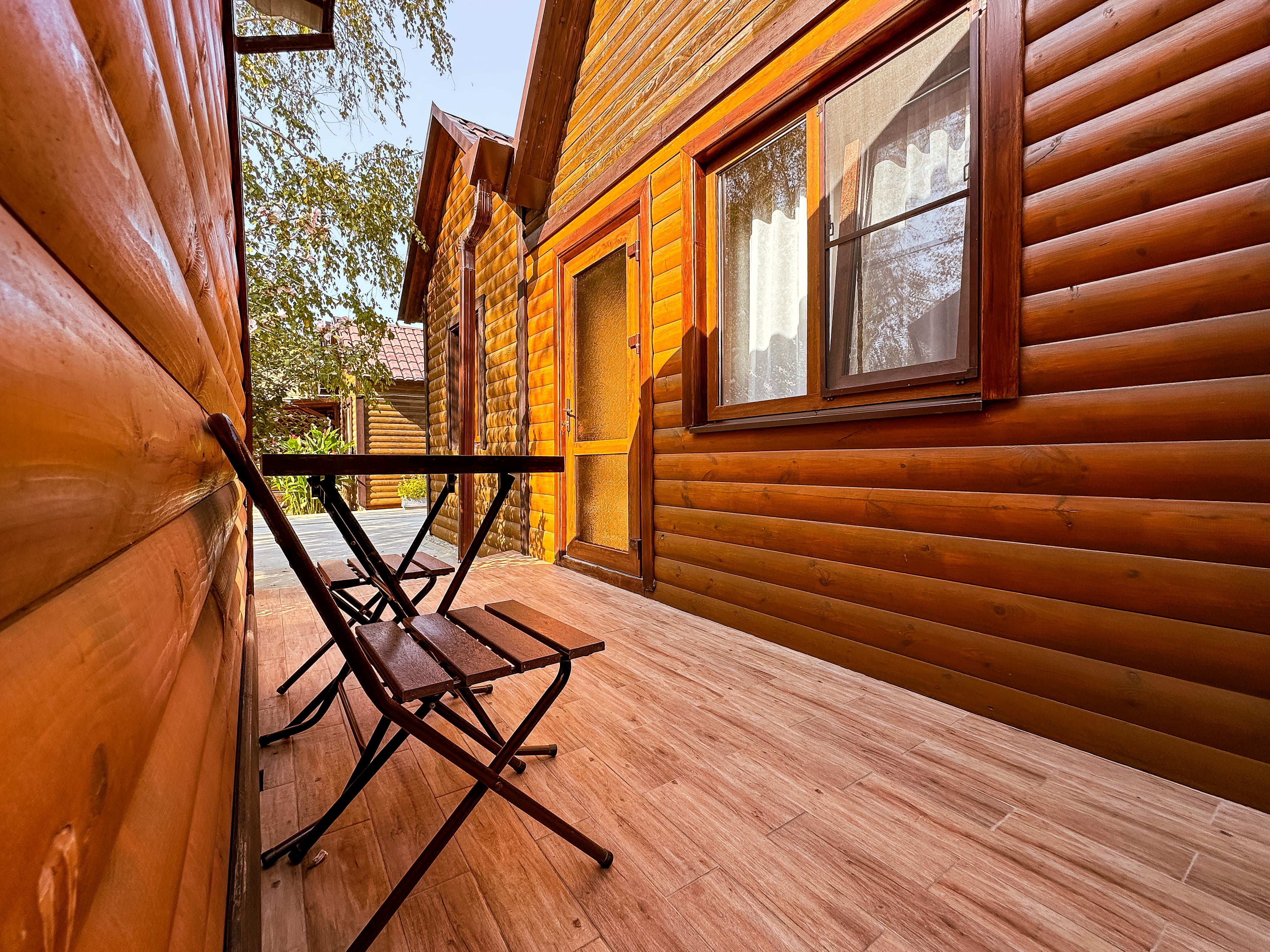 Финский домик 4-х местный 2-х комнатный с кухней-гостиной