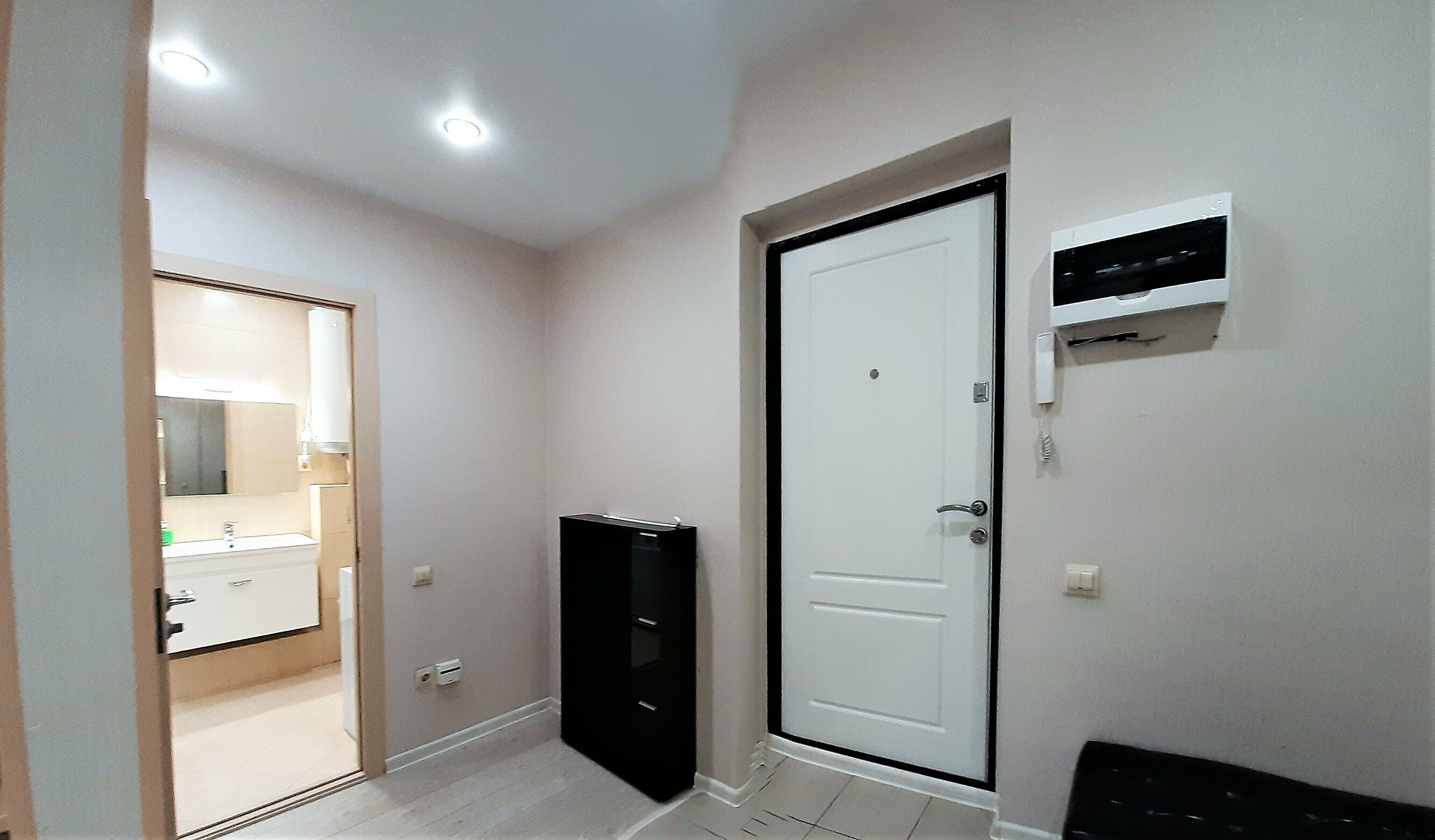 Евро-студия с 1 спальней и красивым видом с панорамного балкона