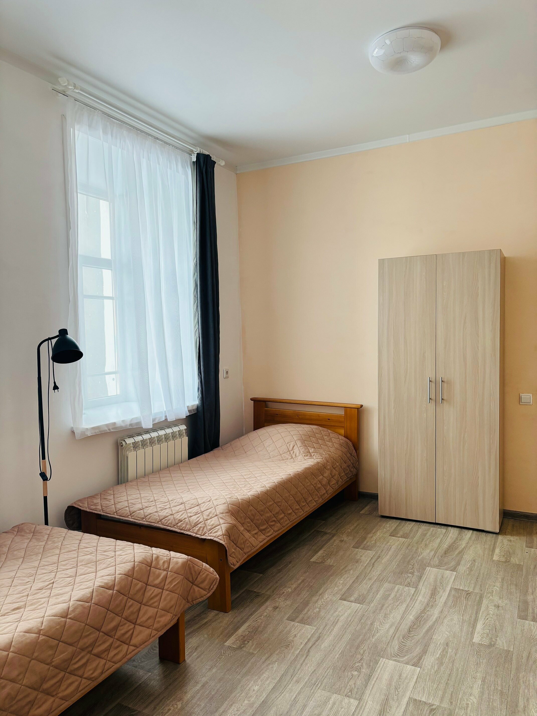 Трехместный номер с душем