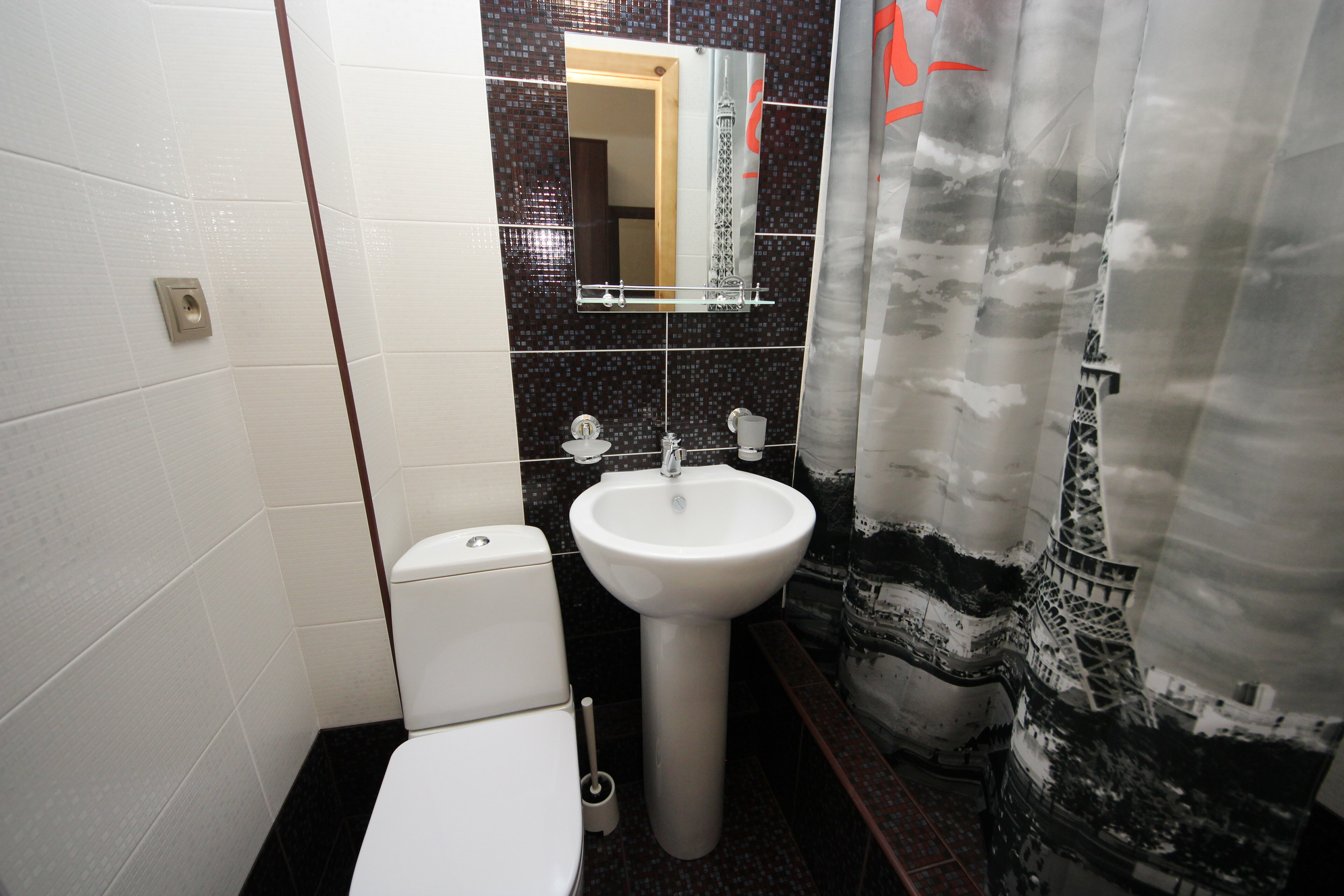 Стандартный двухместный номер с 1 кроватью или 2 отдельными кроватями с собственной ванной комнатой