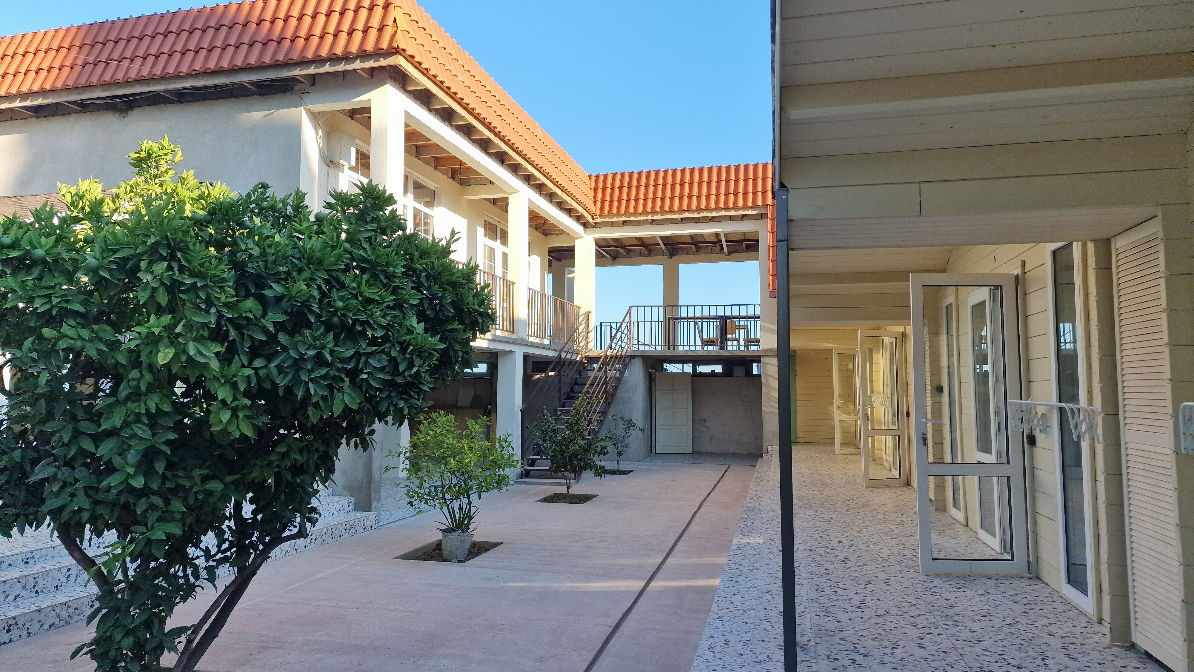 Люкс с кроватью размера «king-size» и балконом