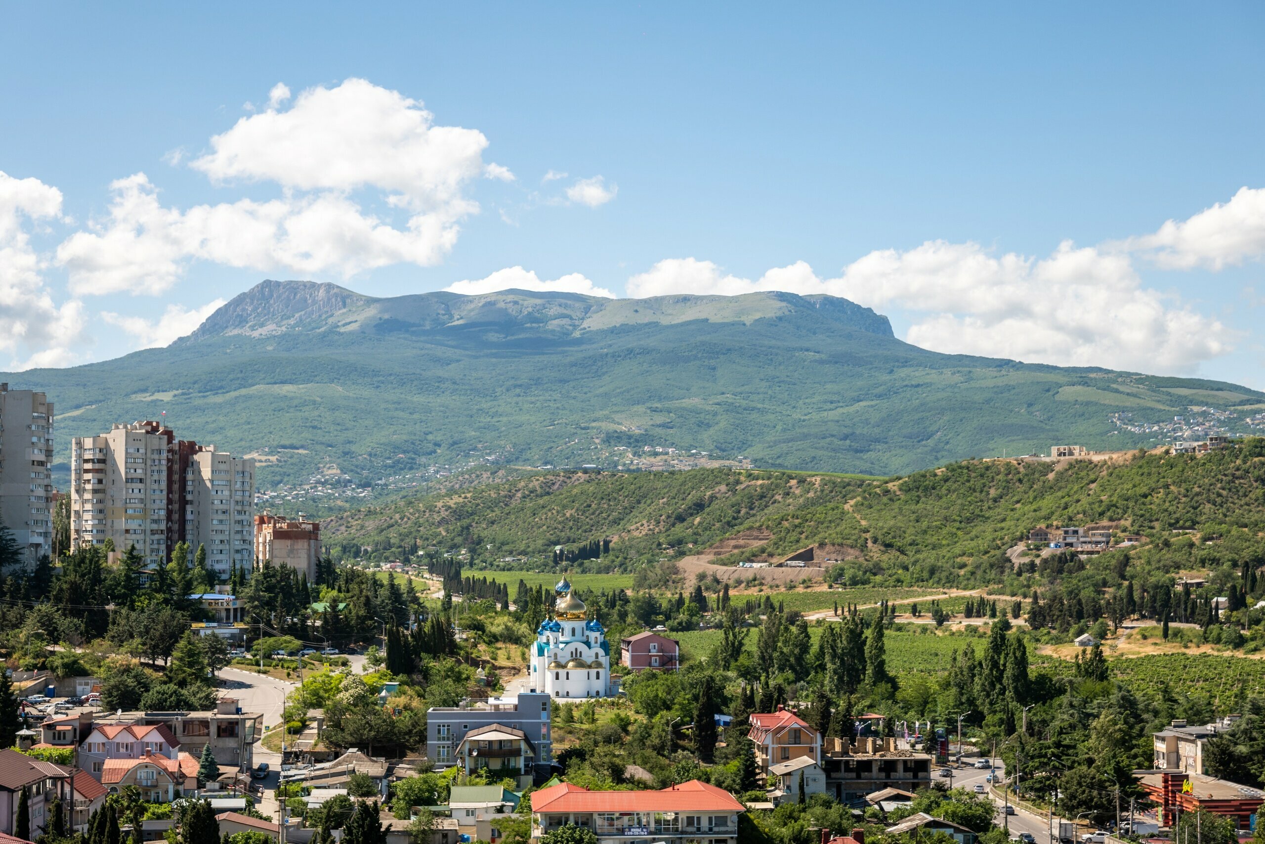 Двухместный номер с 2 отдельными кроватями и балконом