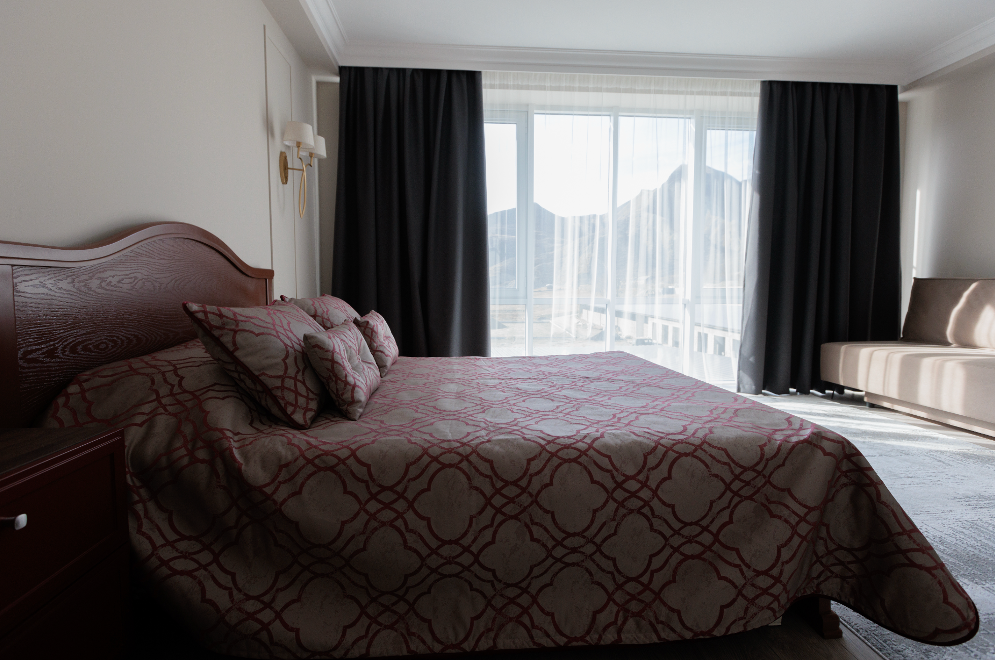 Люкс с видом на горы