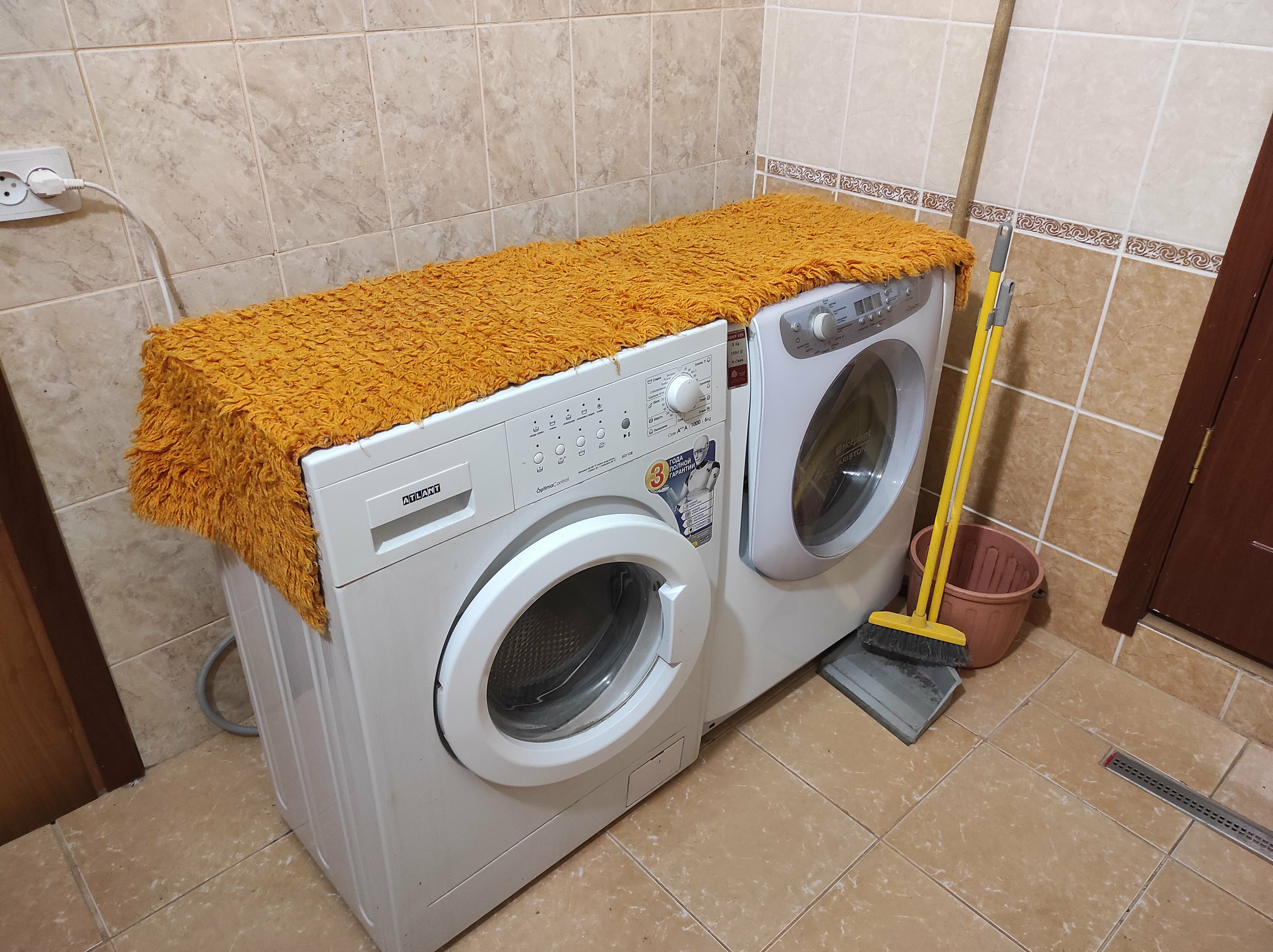 "Окно в Саблино", комната, эконом, трехместная, односпальные кровати + кресло-кровать, Wi-Fi, удобства на 5 комнат, 15 кв/м, 2 этаж