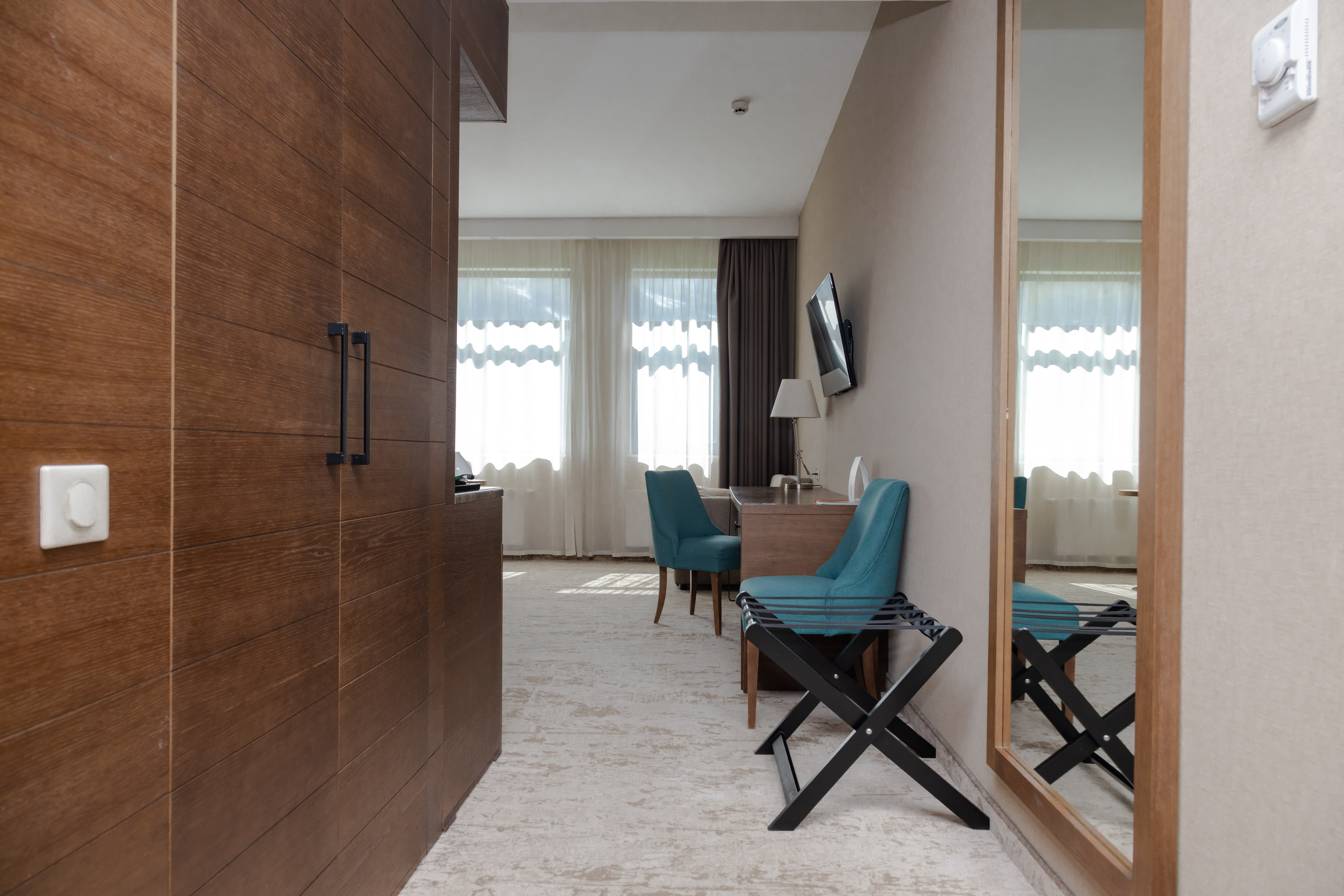 Джуниор сьют с двумя раздельными кроватями (без балкона) Sleep Well для восстанавливающего отдыха