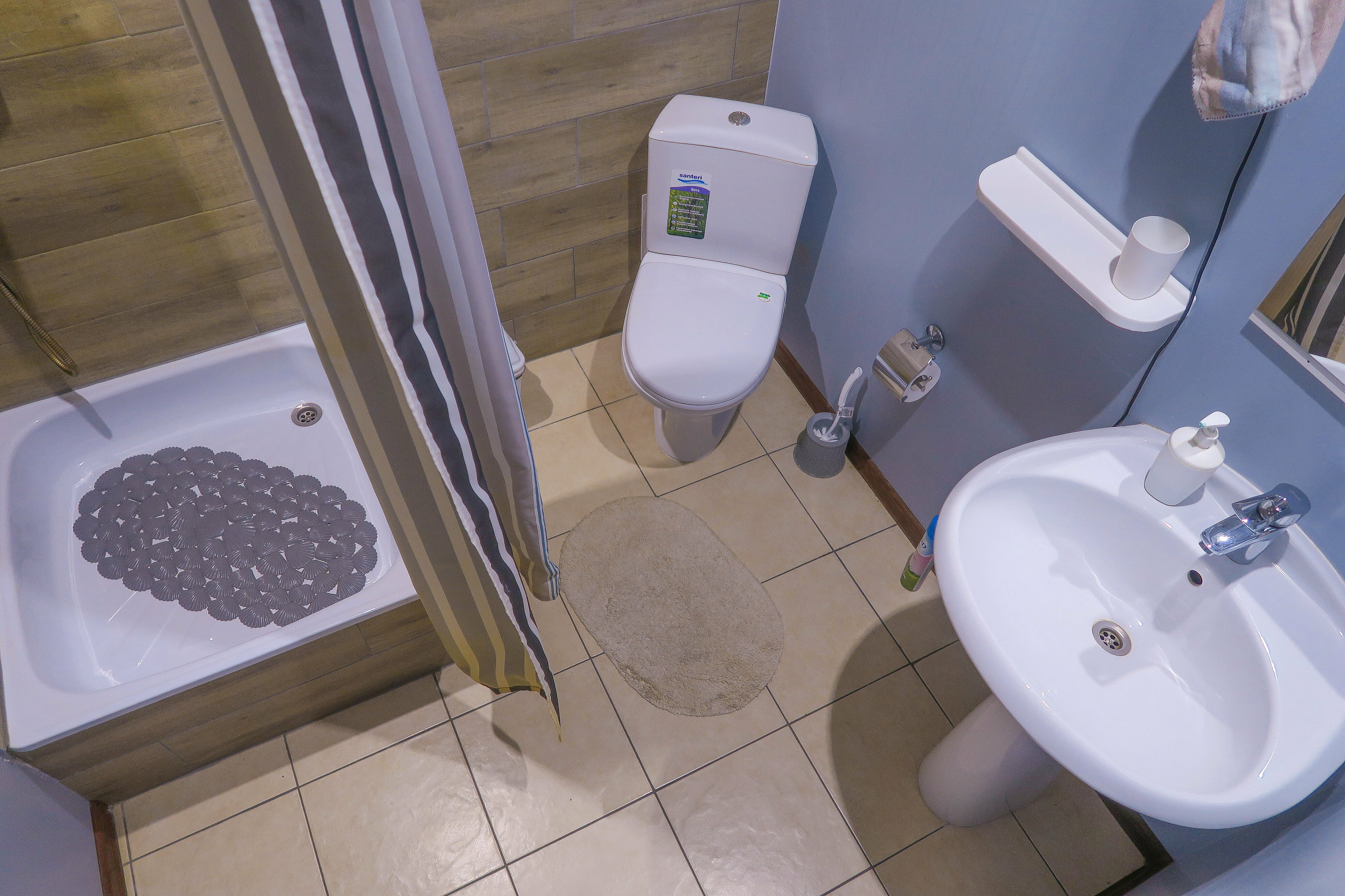 Улучшенный четырехместный номер