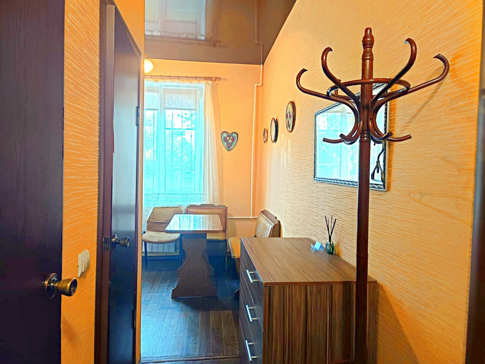 Однокомнатная, трехместная квартира