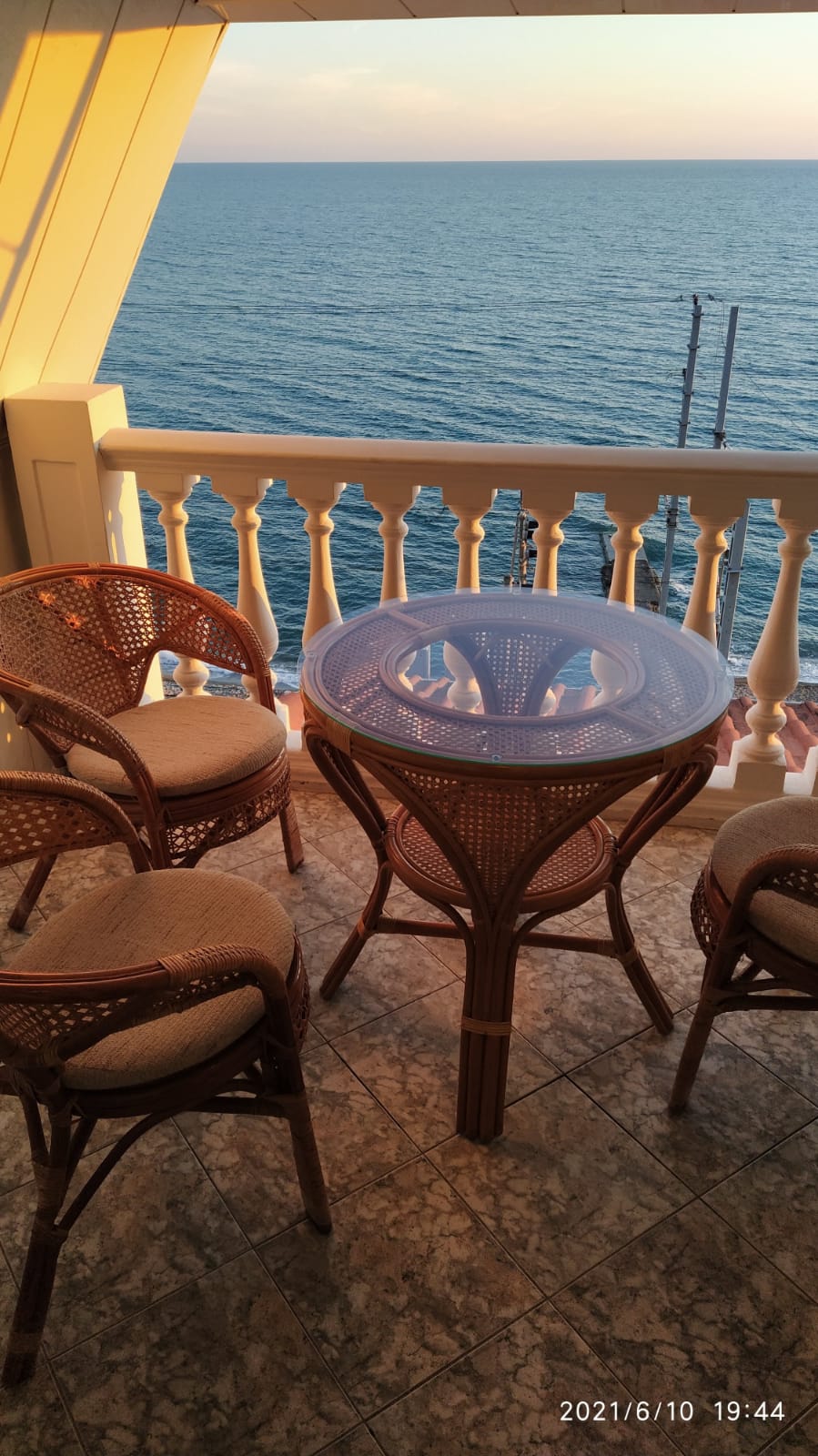 № 5 С балконом на море