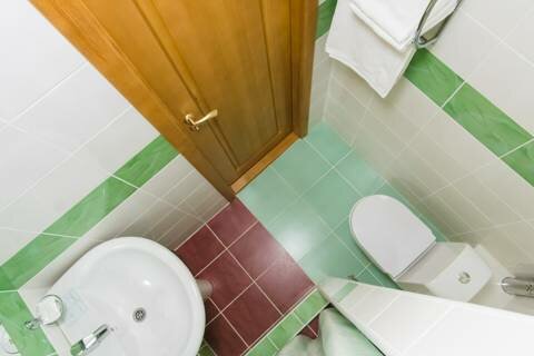 Двухместный номер с 2 отдельными кроватями и ванной