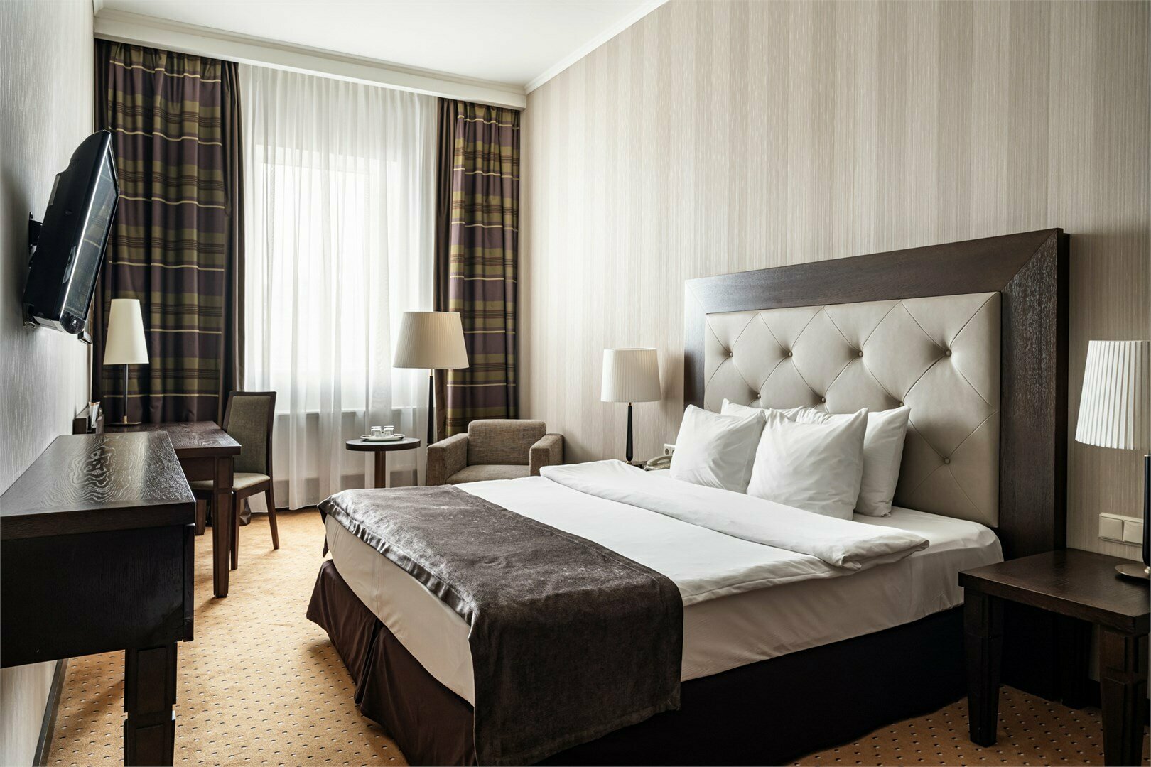 Представительский номер с одной большой или двумя раздельными кроватями