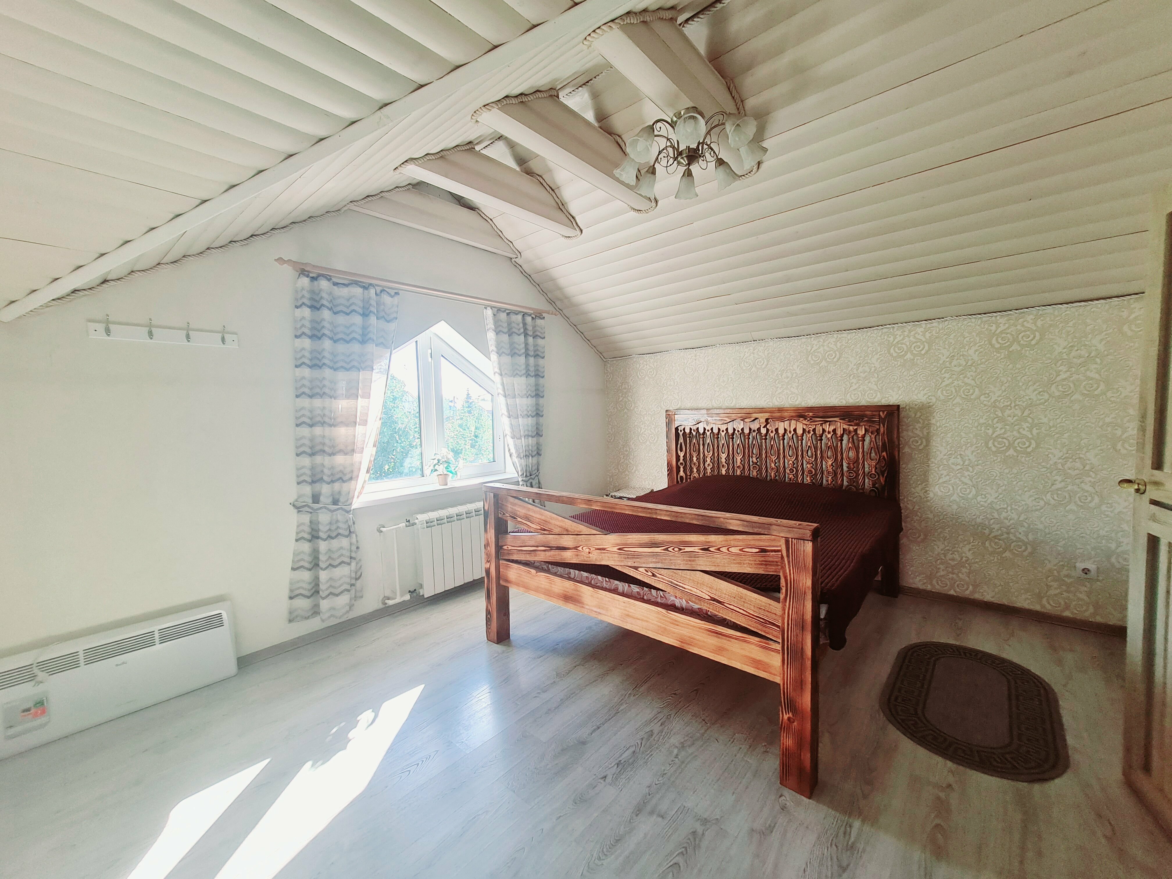 Коттедж с 6 спальнями