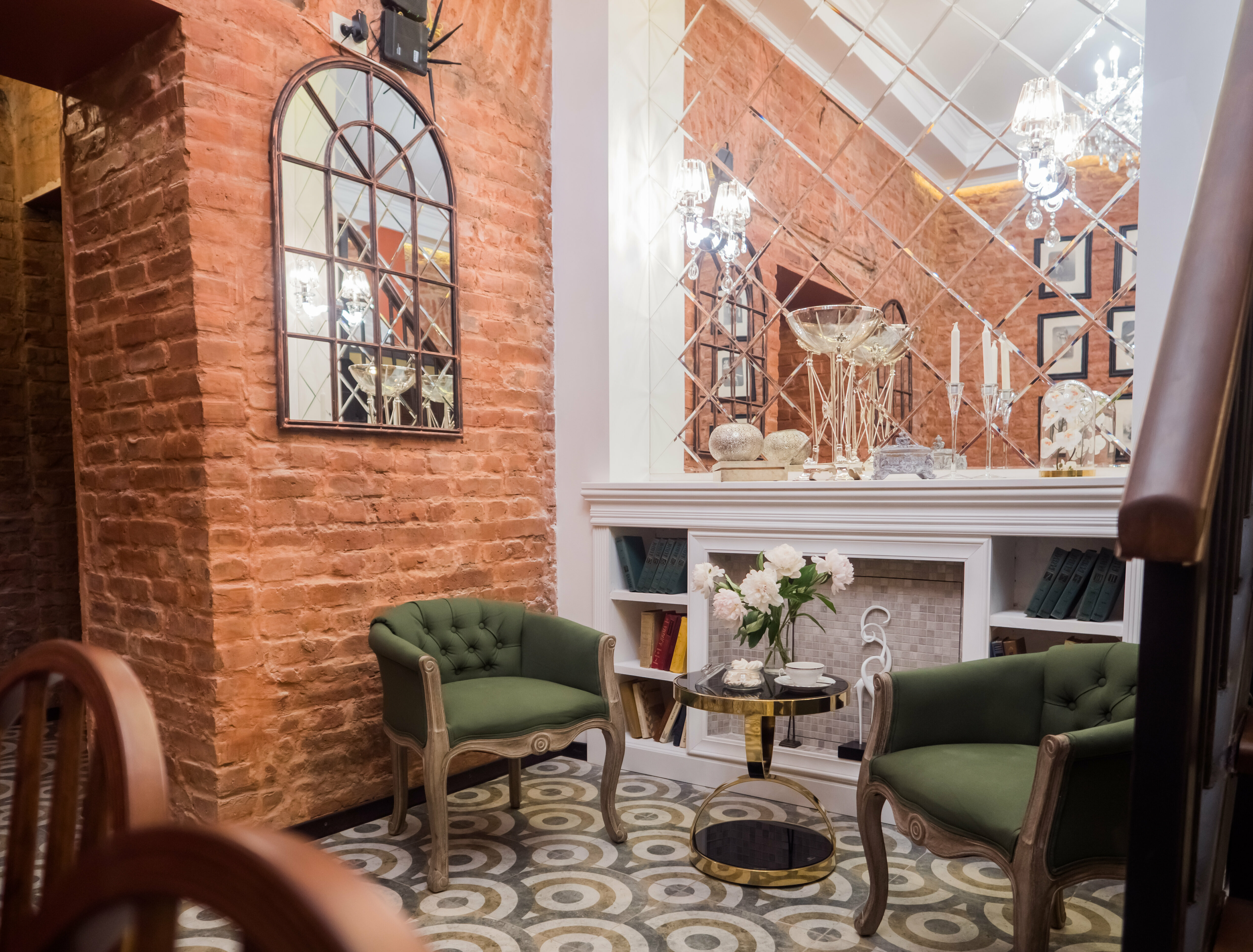 Дизайнерская студия с видом на Казанский Собор и реку