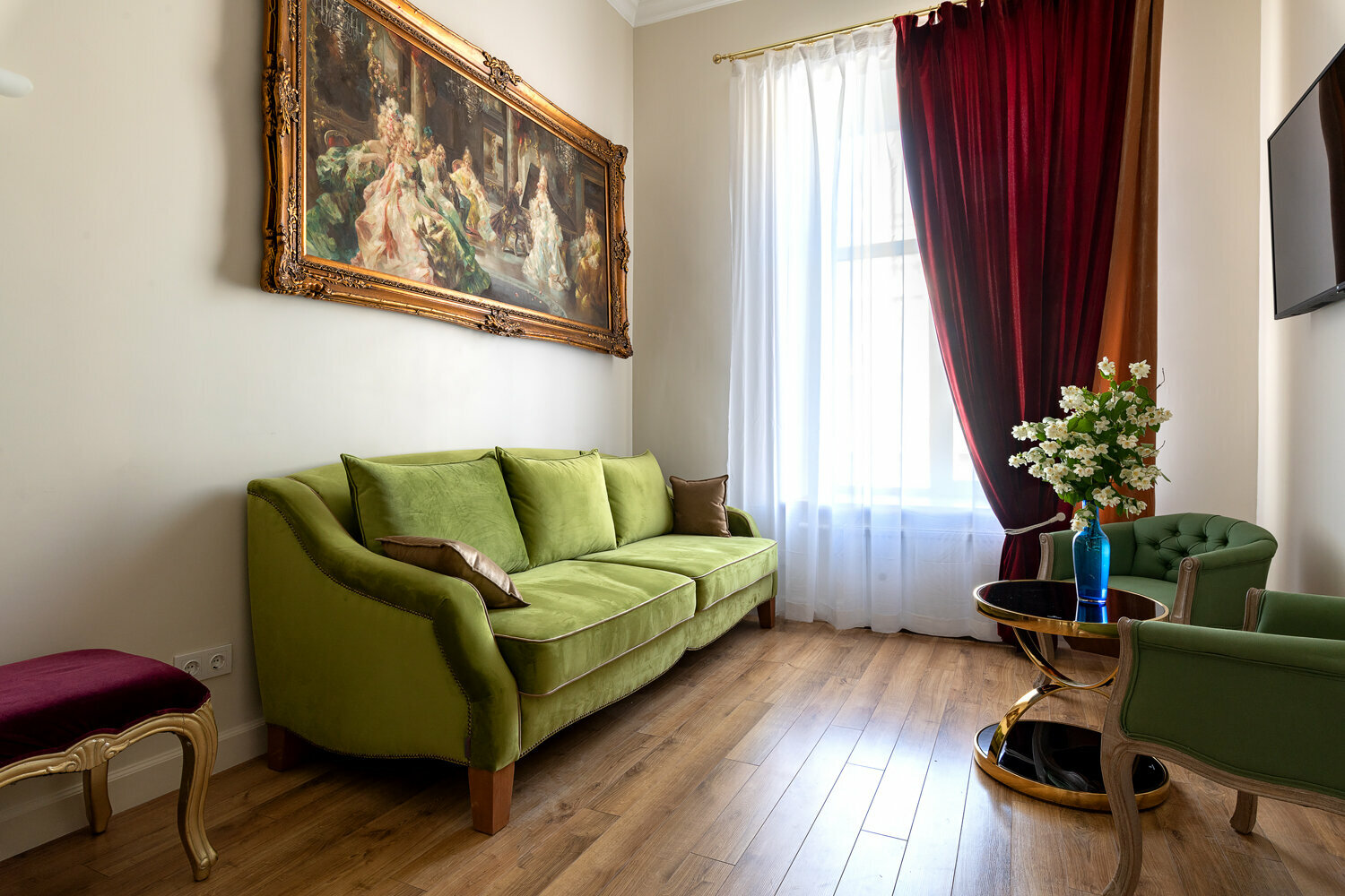 Атмосферная студия для четверых  «Музыкальная Гостиная»