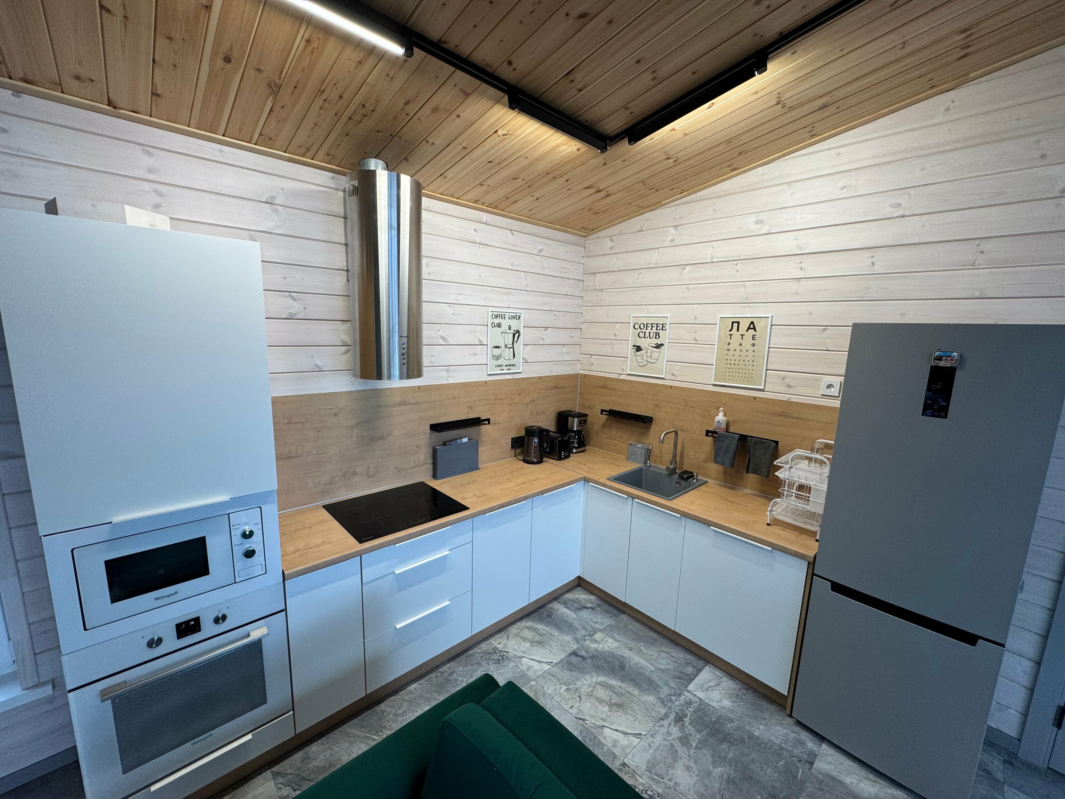 Коттедж с видом на озеро