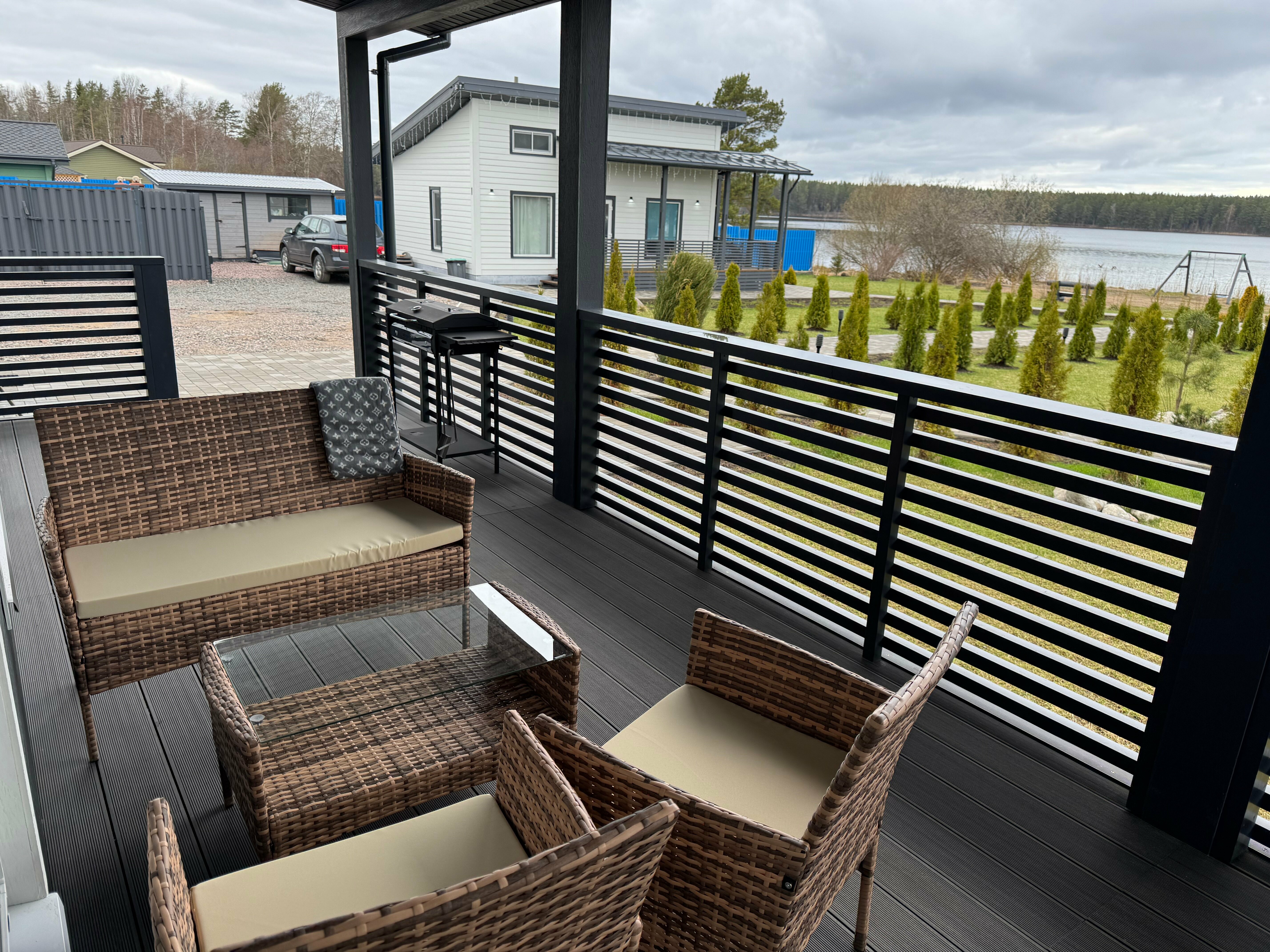 Коттедж с видом на озеро