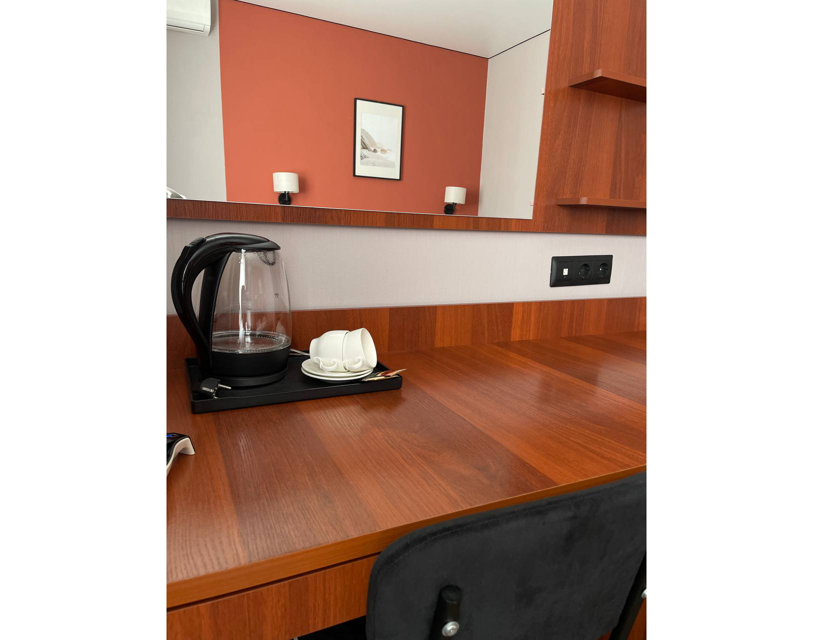 Номер первой категории с двуспальной кроватью (комфорт)