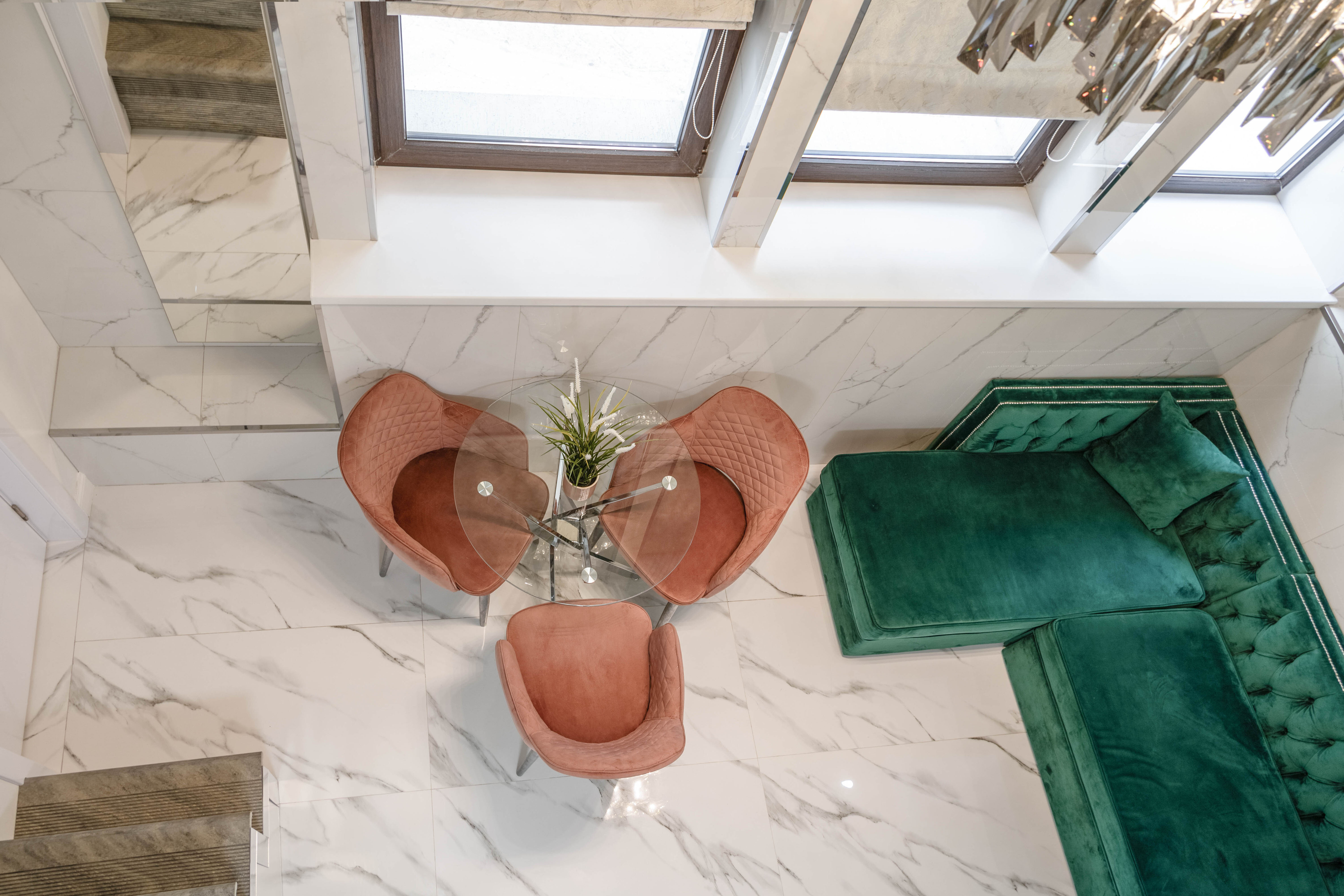 Студия двухуровневая