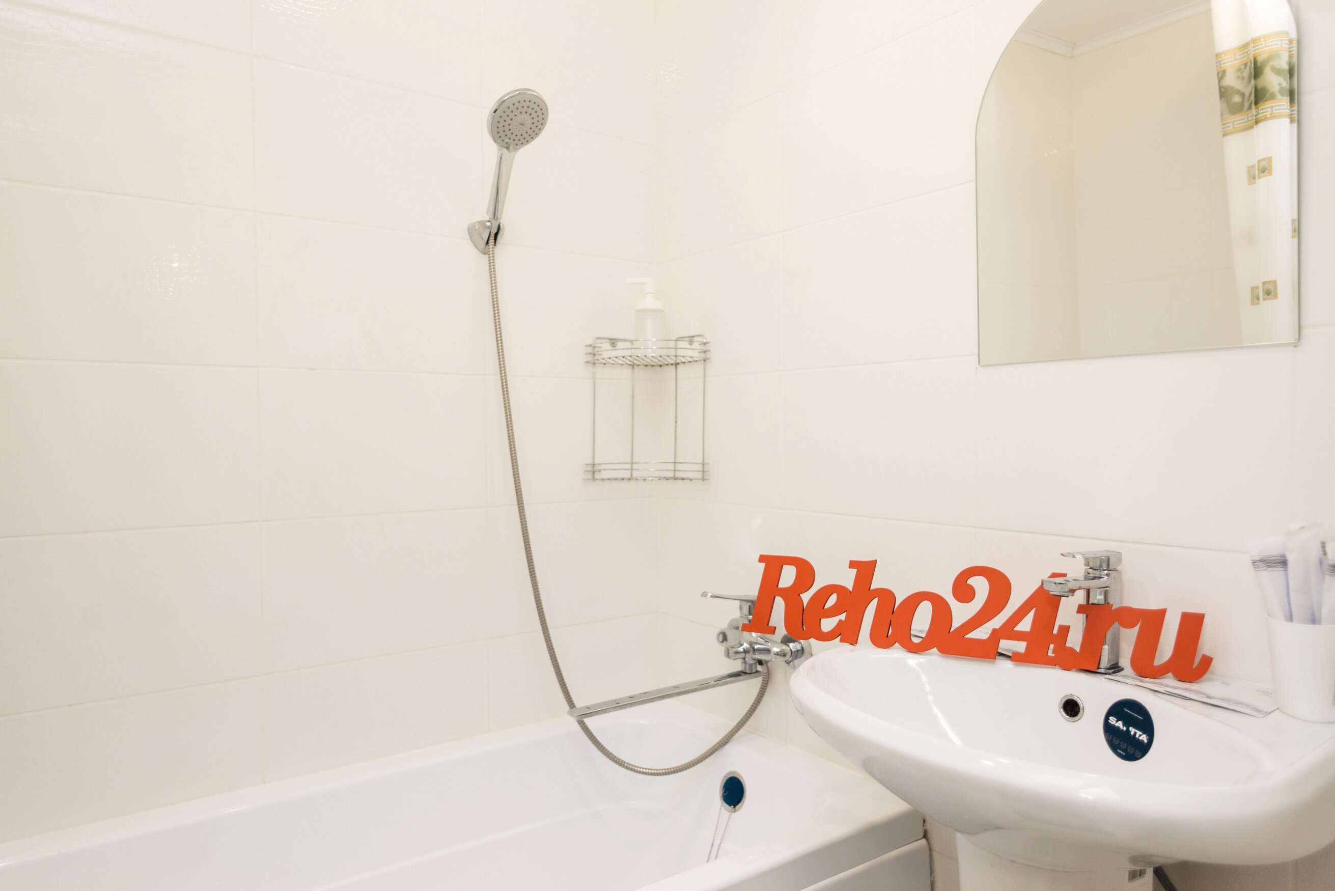 Cемейный номер с собственной ванной комнатой