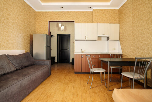 Апартаменты с отдельной спальней, кухней, балконом до 5 гостей в Золотая подкова