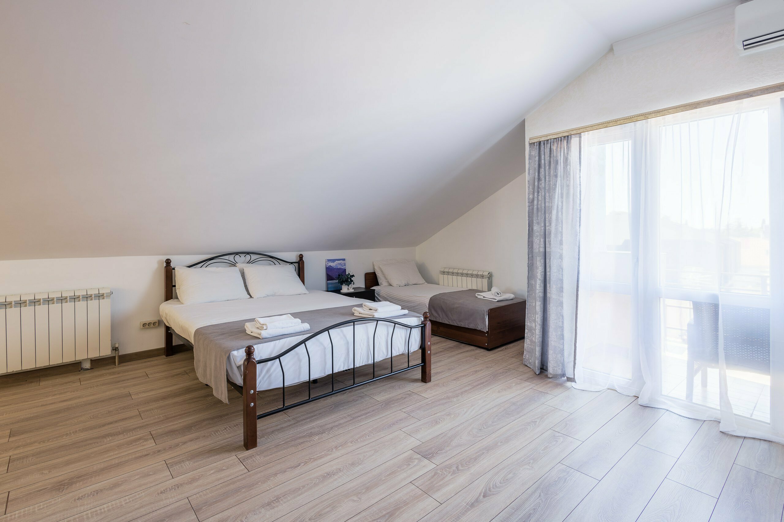 Семейный номер с балконом