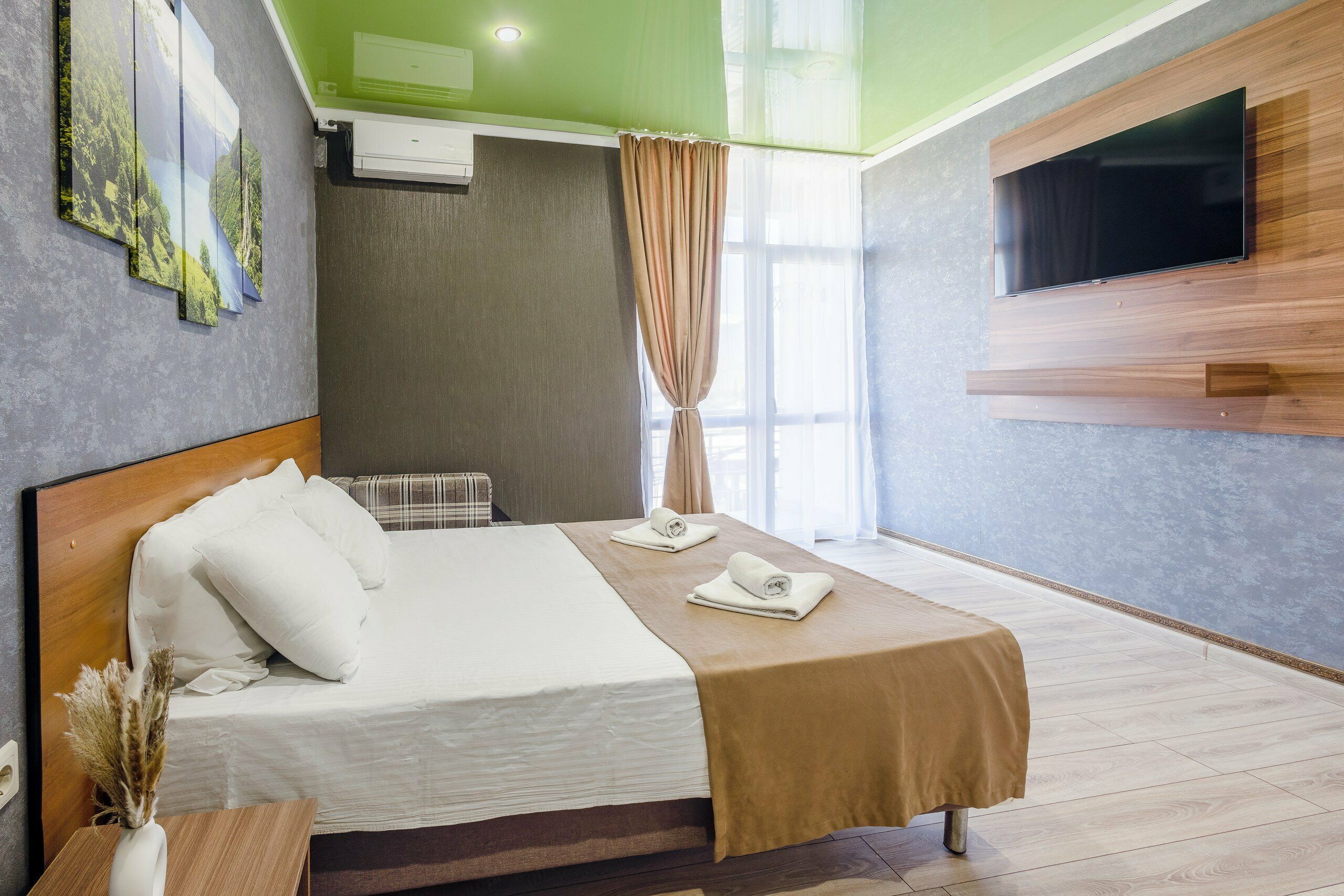 Улучшенный двухместный номер с 1 кроватью или 2 отдельными кроватями, вид на горы