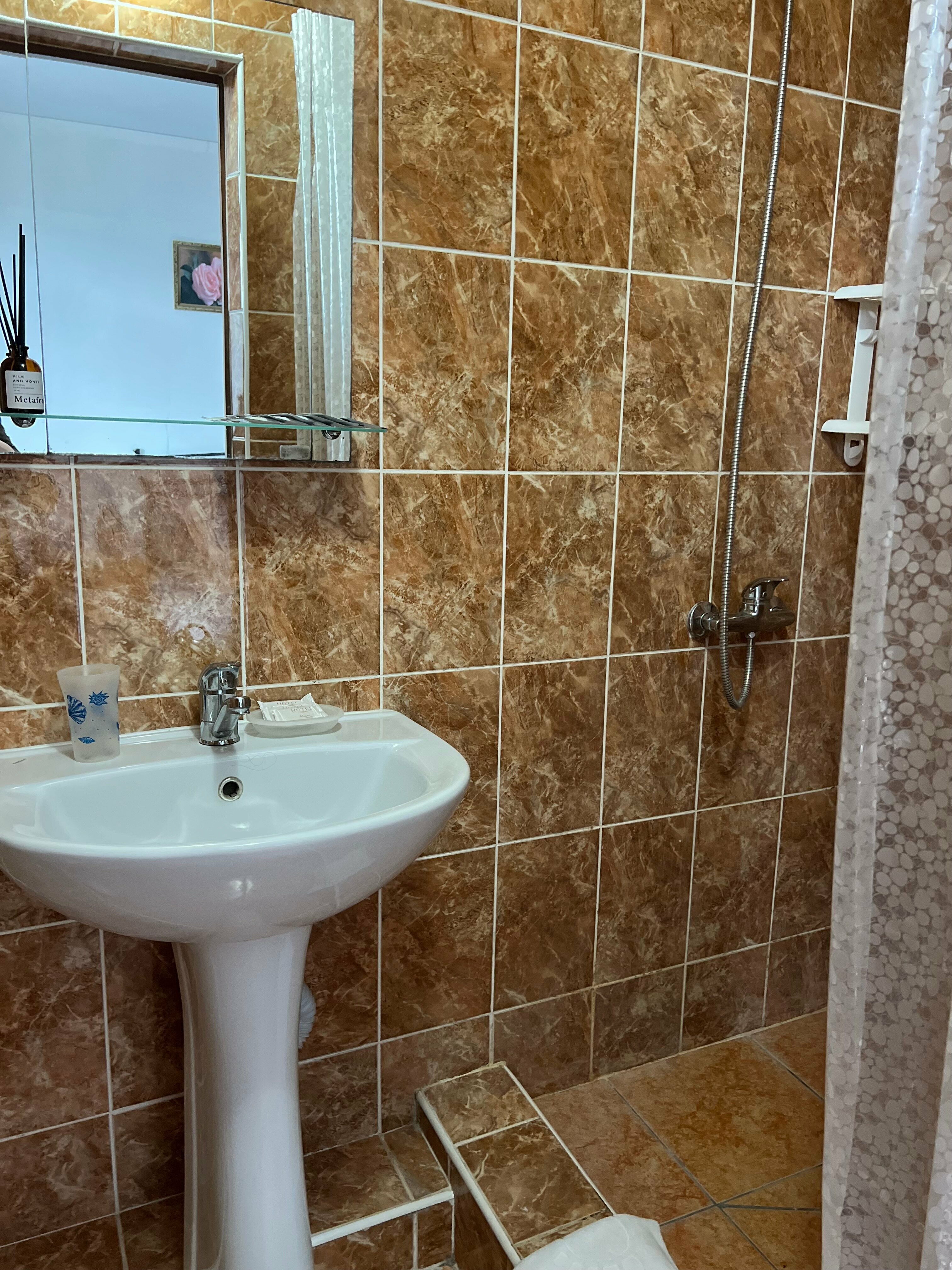 Трехместный номер с балконом