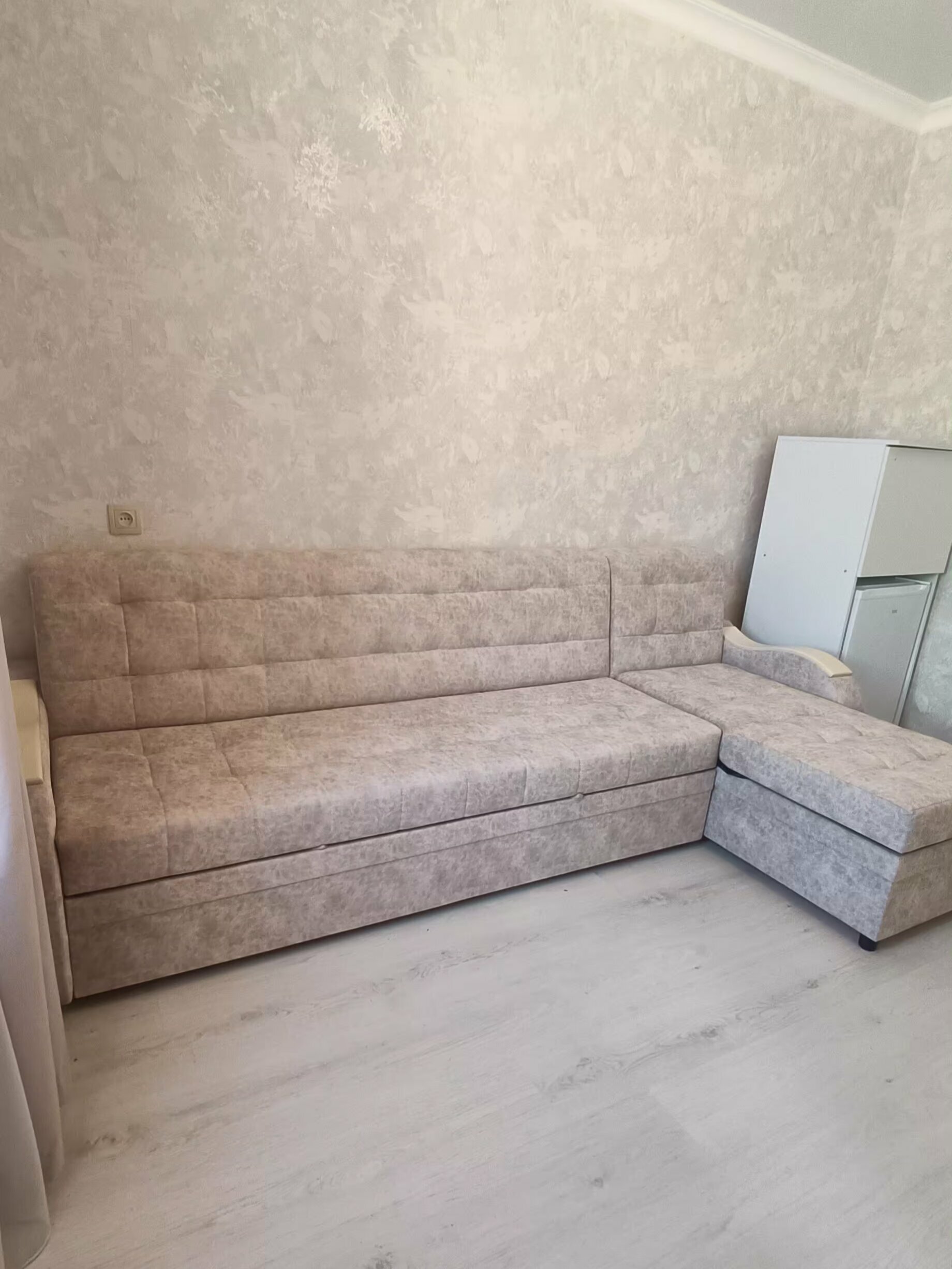 Двухкомнатный номер с отдельным входом и своим санузлом