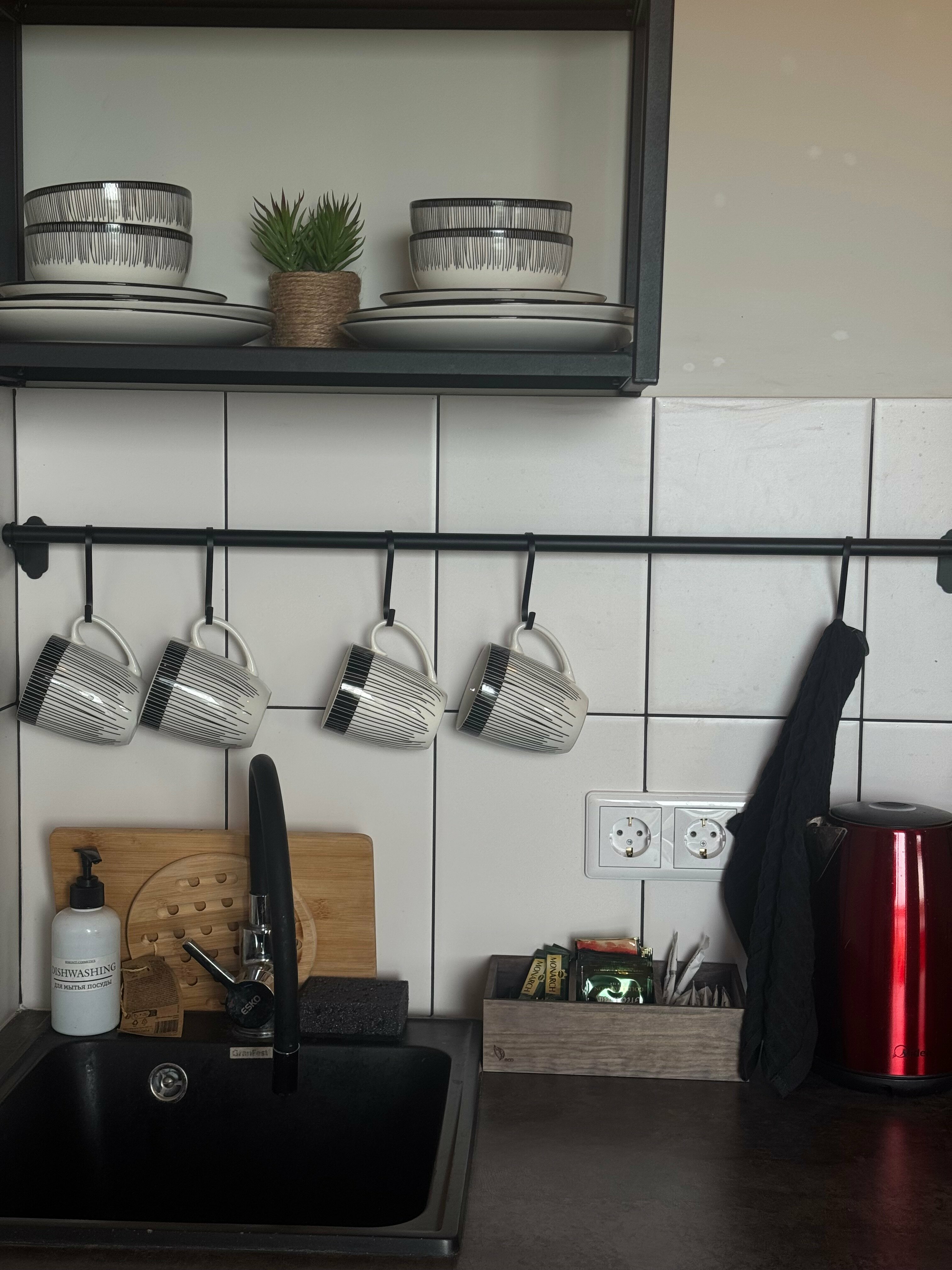 Бунгало красный