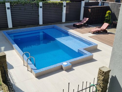 Апартаменты - 1-й этаж в Мирный