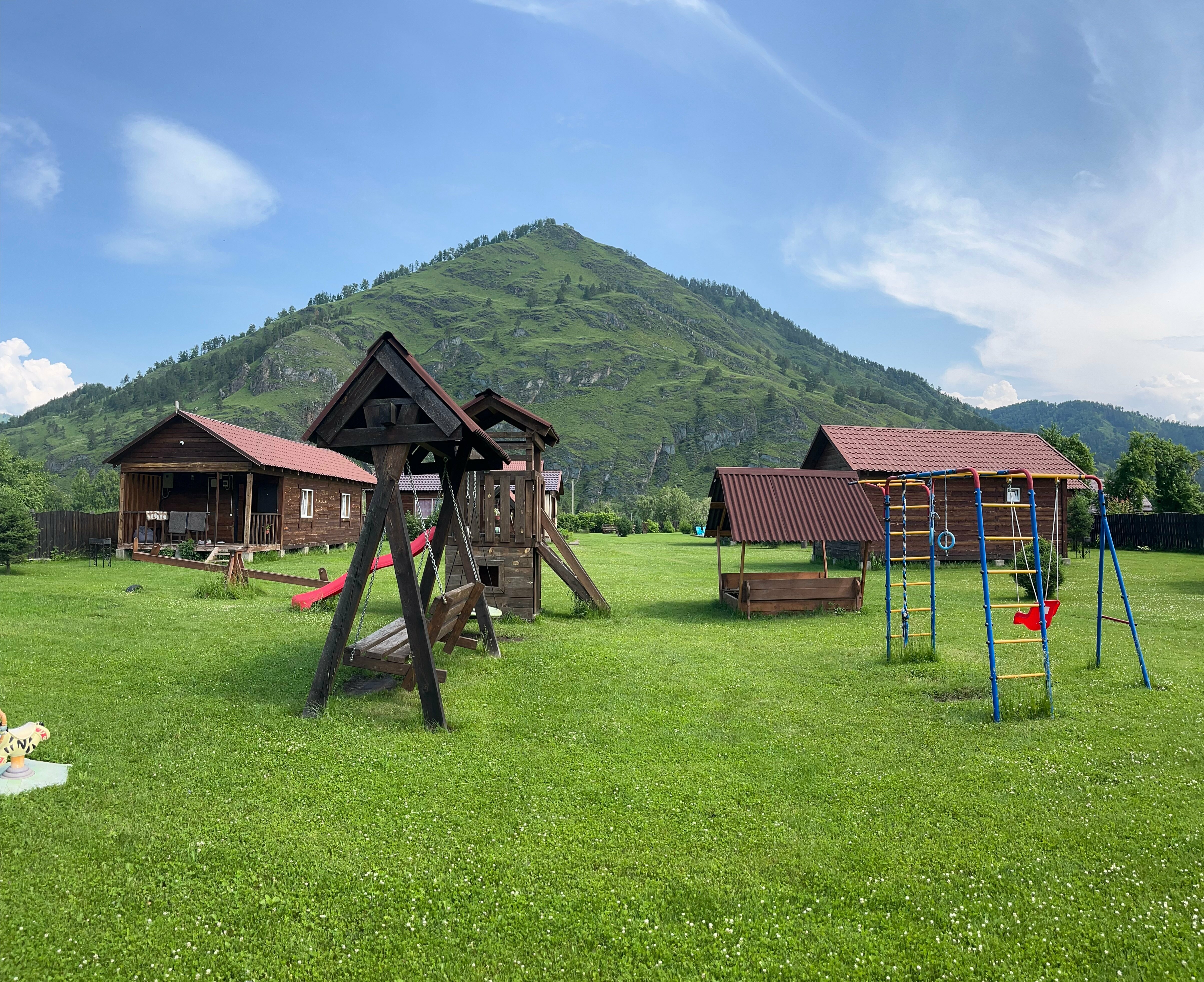 Коттедж с видом на горы