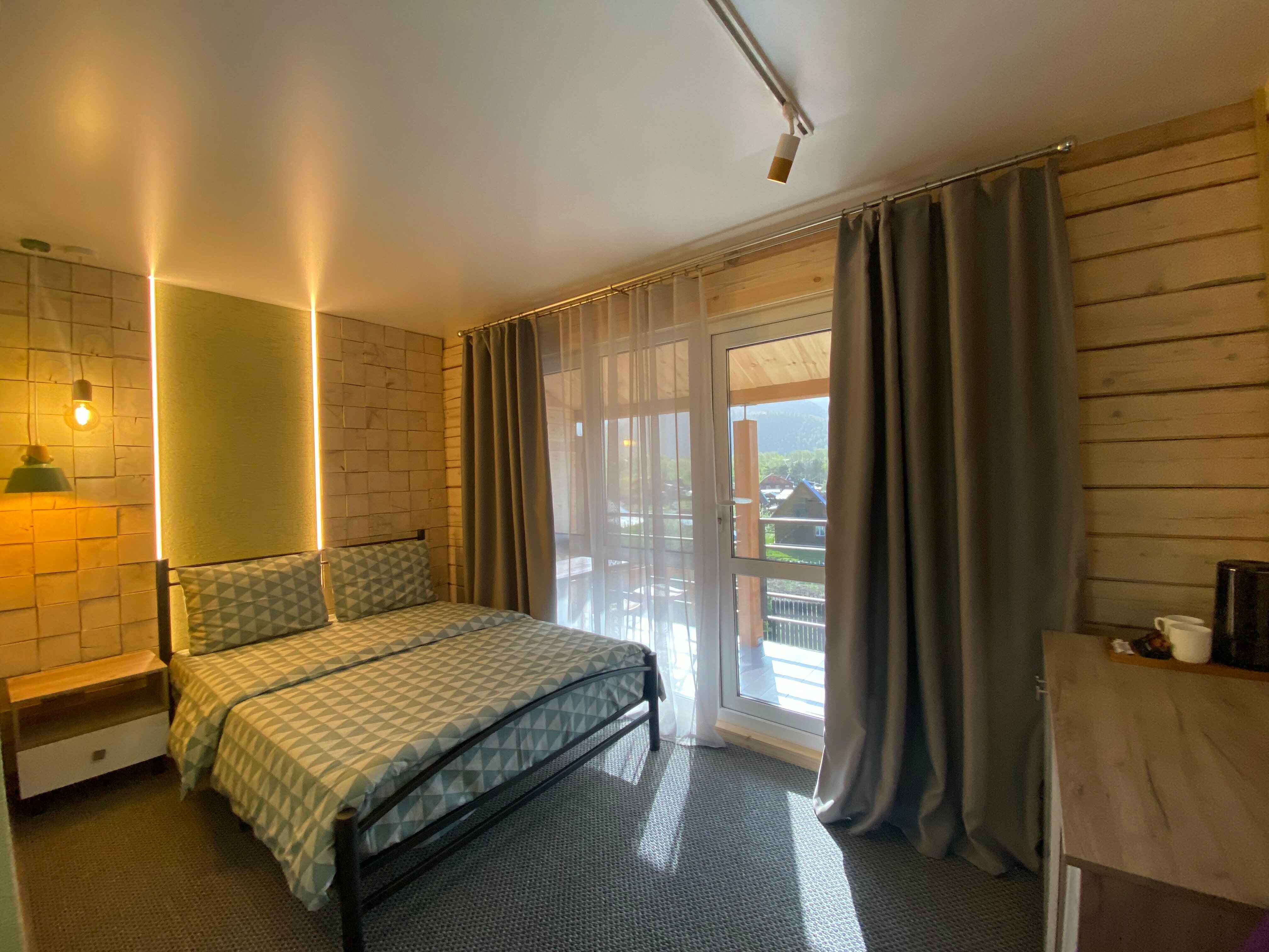 Люкс с видом на горы