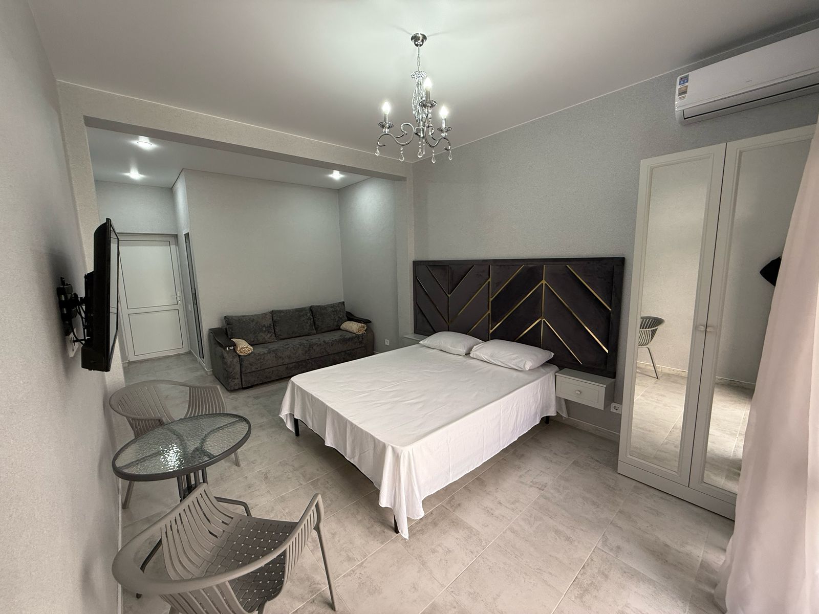 Семейный номер с балконом