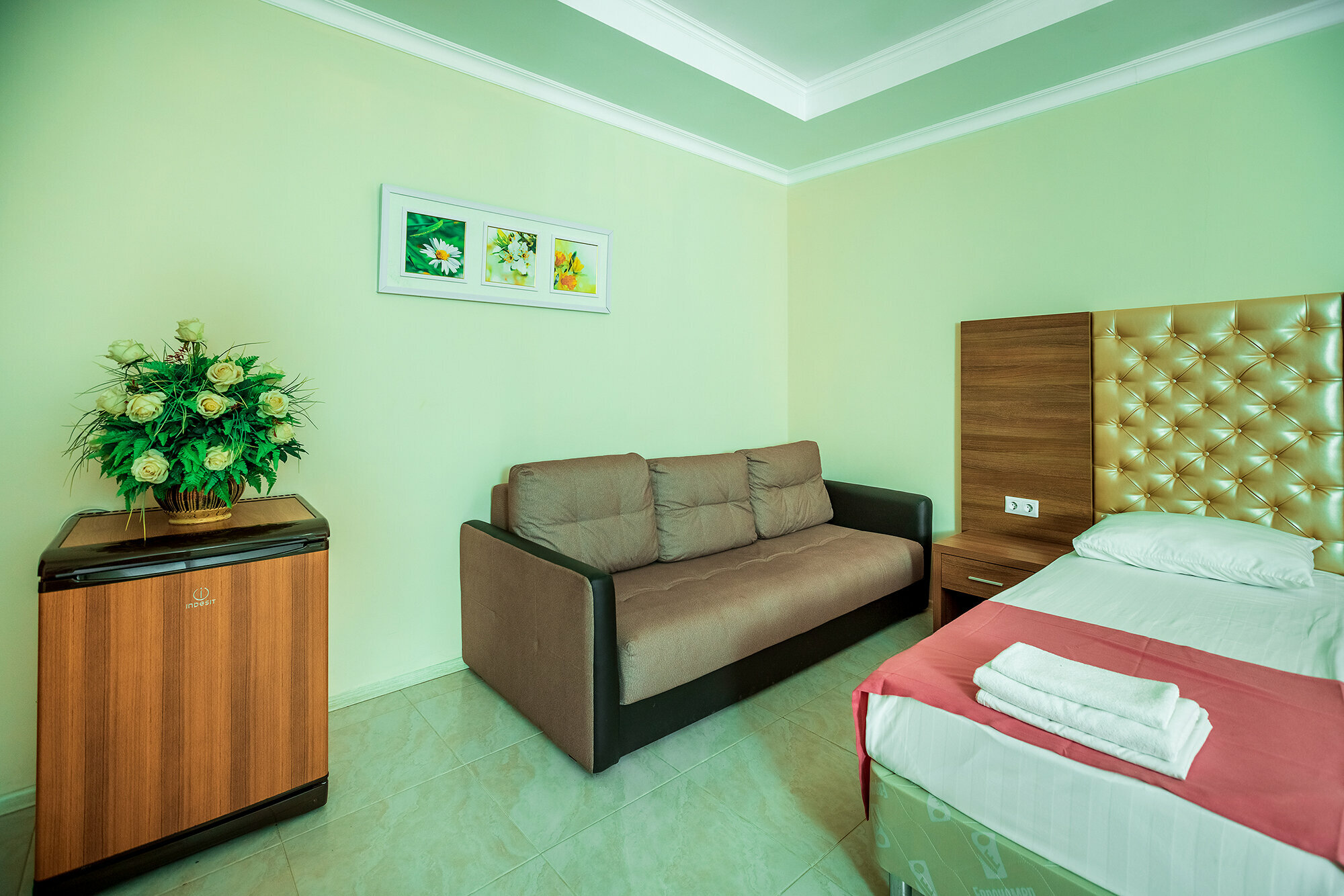 Люкс с видом на бассейн