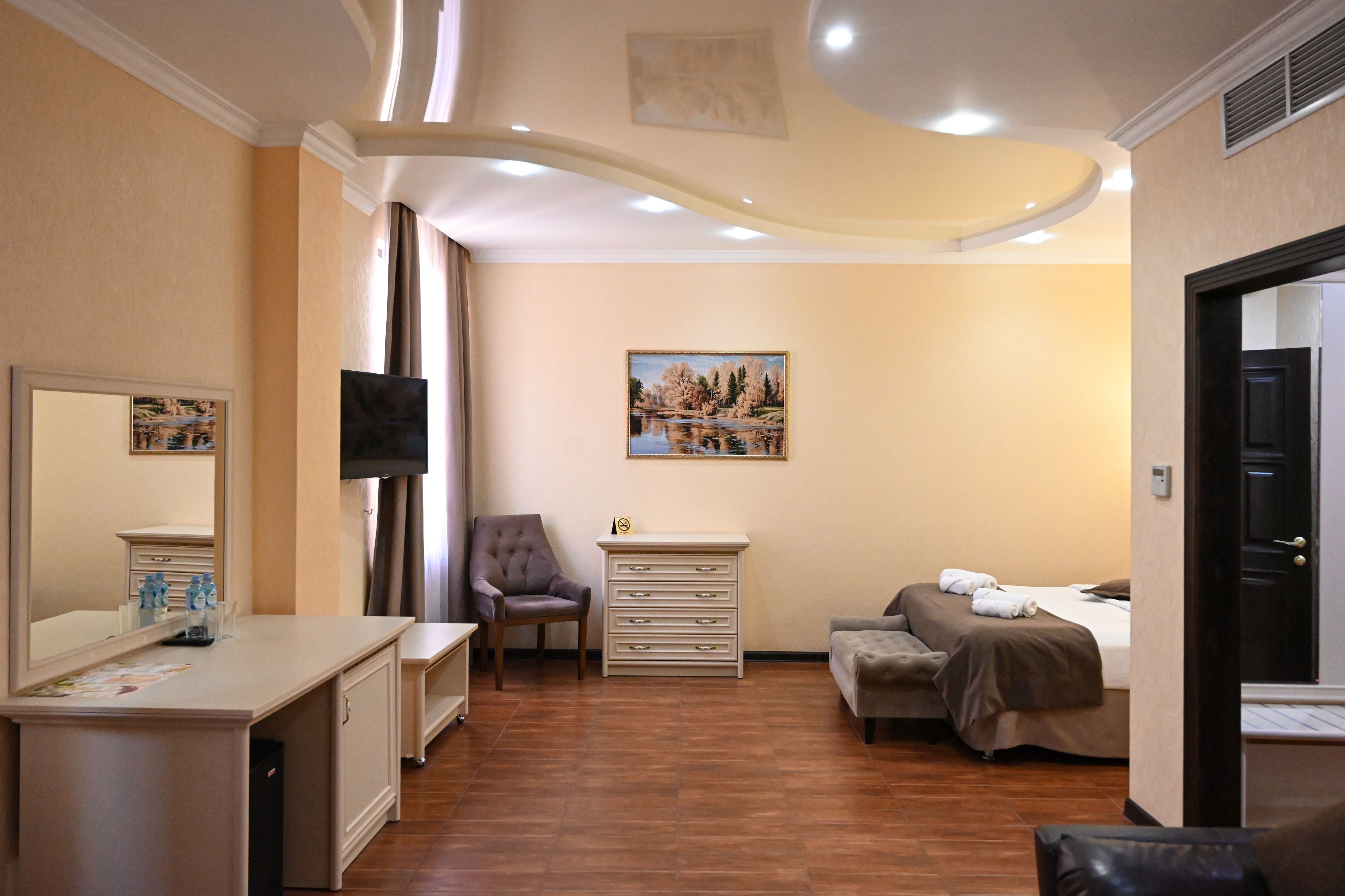 Номер-студия Делюкс с кроватью размера «king-size»