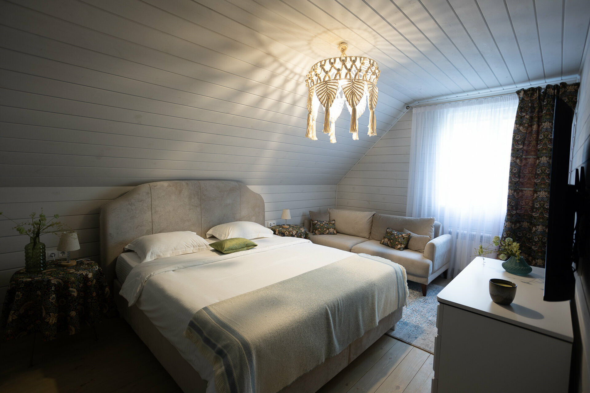 Коттедж с собственным бассейном