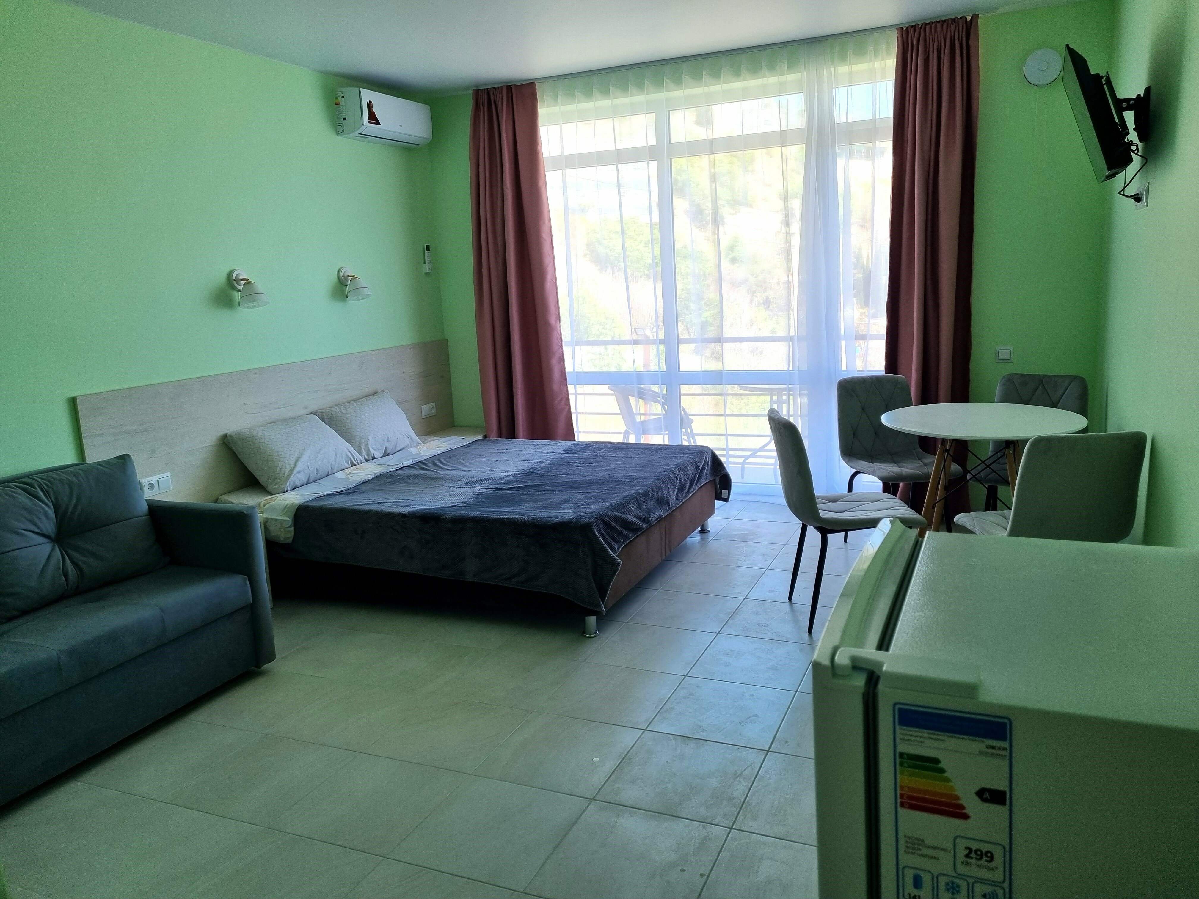 Четырехместный номер с видом на море